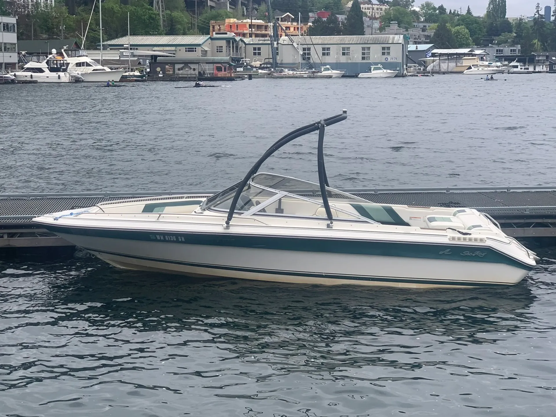 Sea Ray Boats 21 Bow Rider in Seattle, WA — photo 3