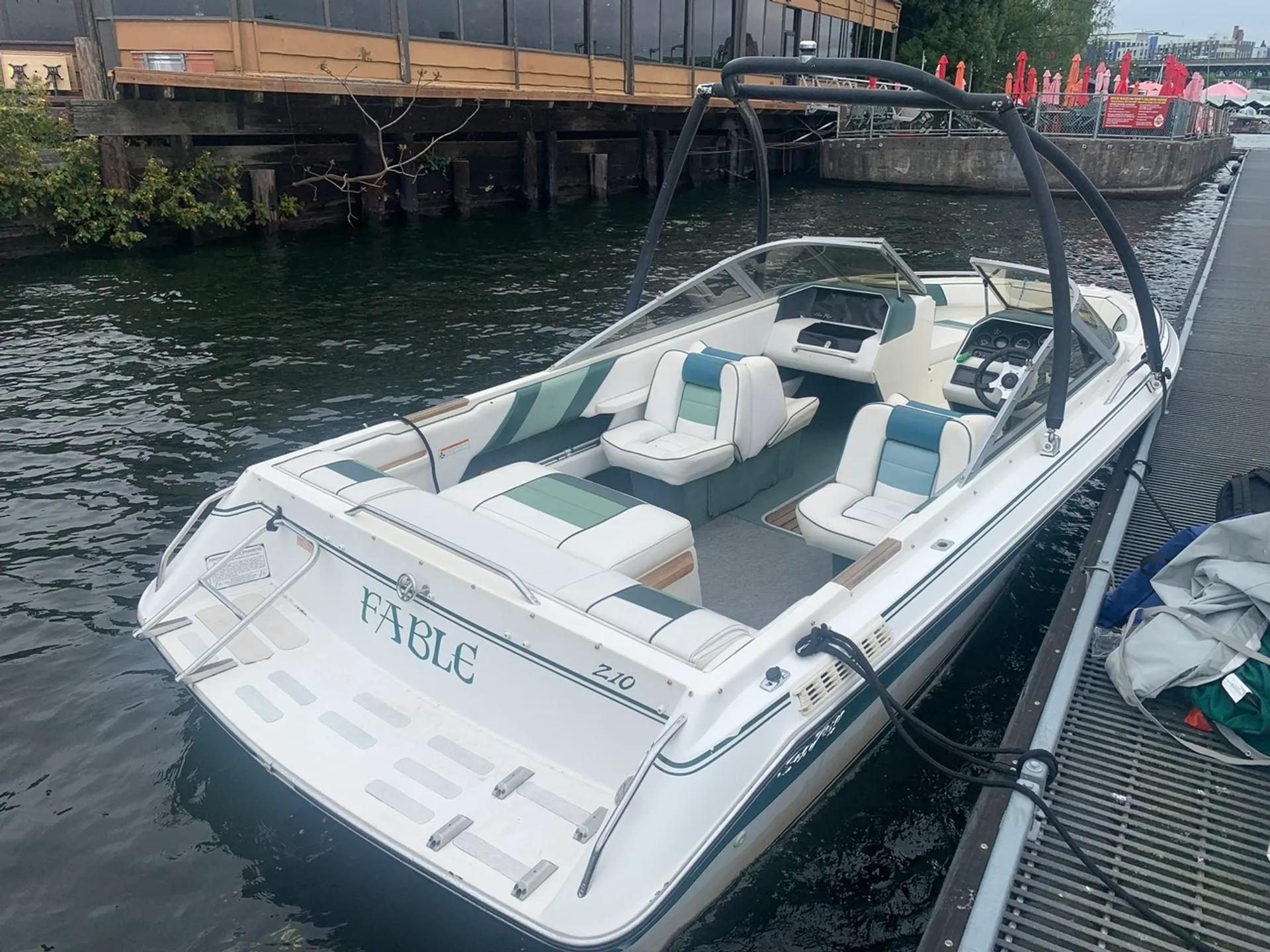 Sea Ray Boats 21 Bow Rider in Seattle, WA — photo 4