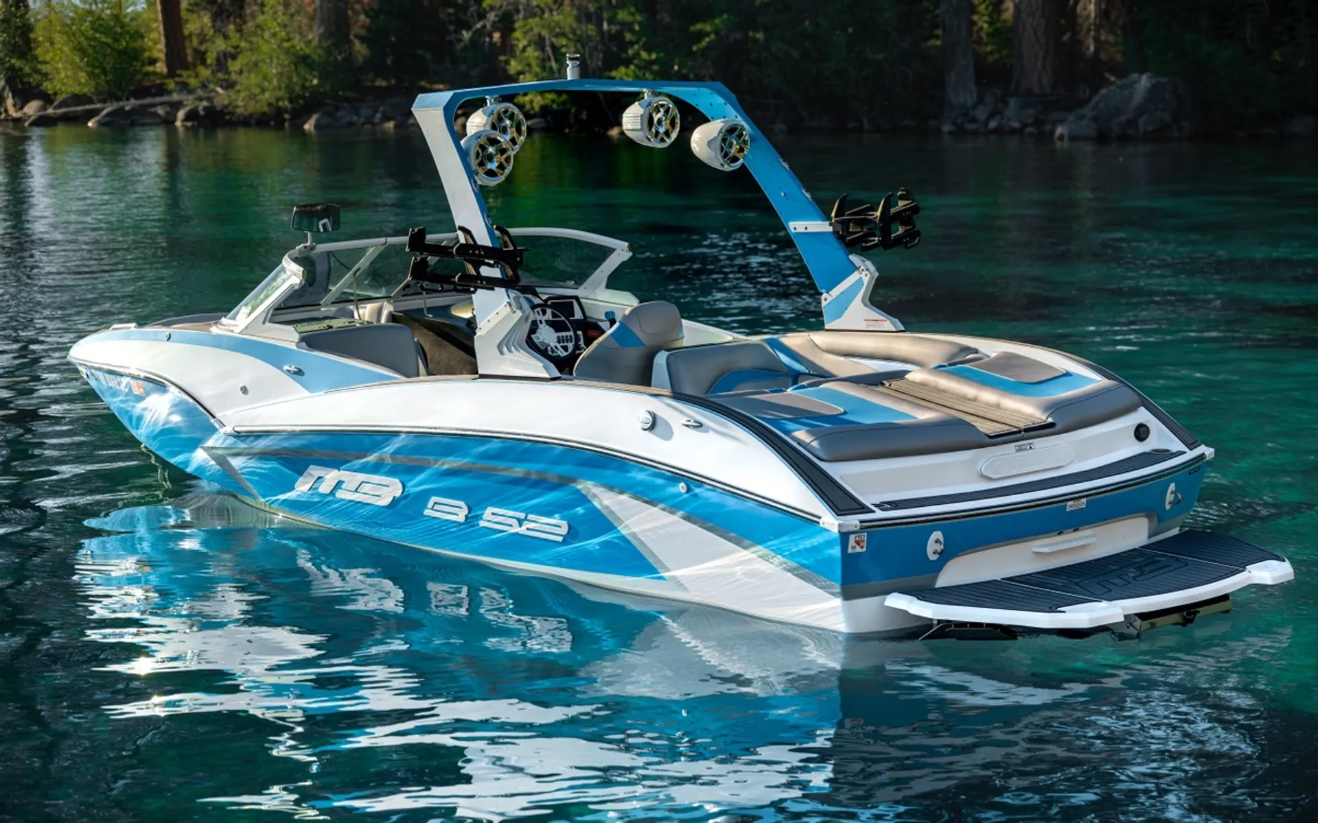 New Wakesurf Boat on Lake Tahoe | 23 foot MB B52: the best surf wave!
