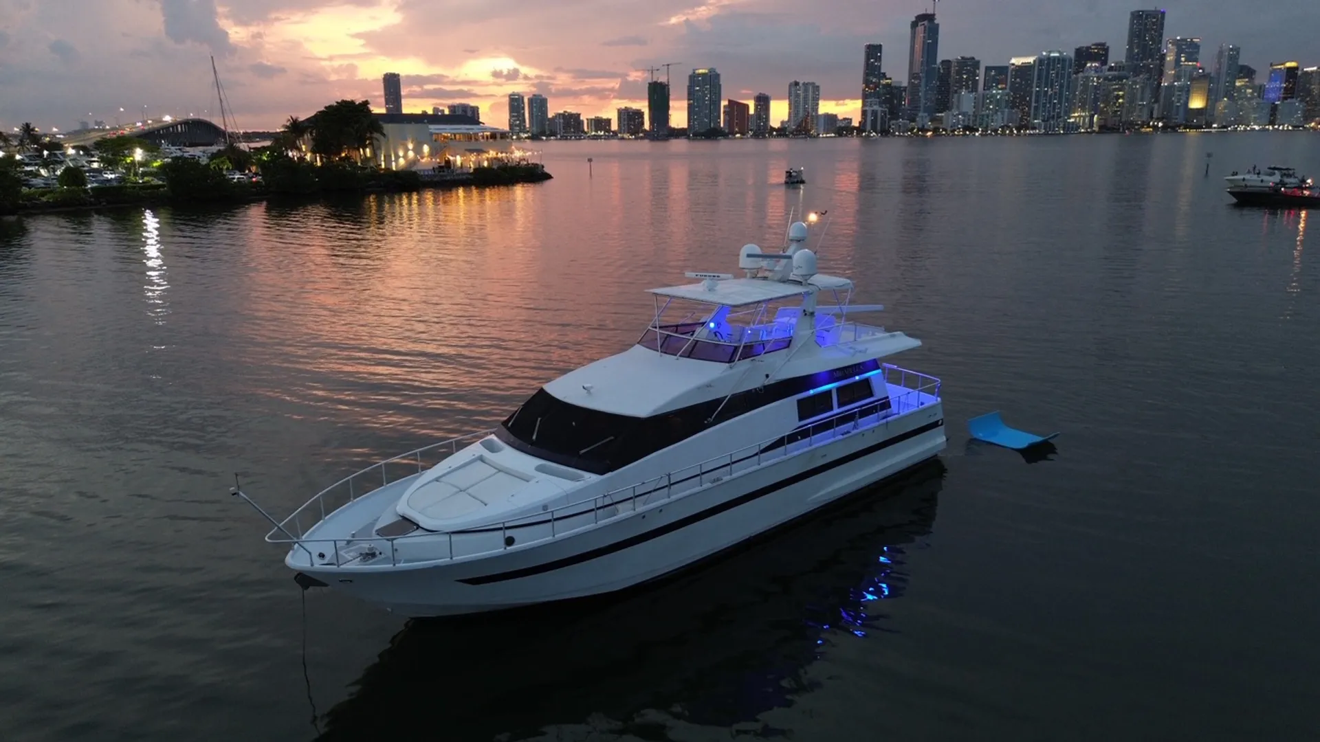 Versilcraft challenger in Miami, FL