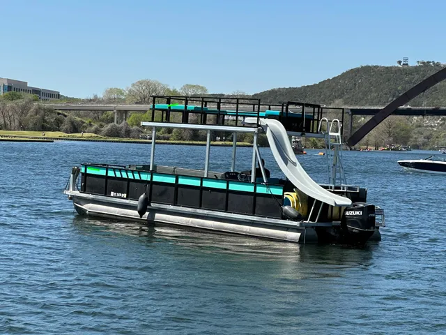 Rent a pontoon in Austin, TX near me