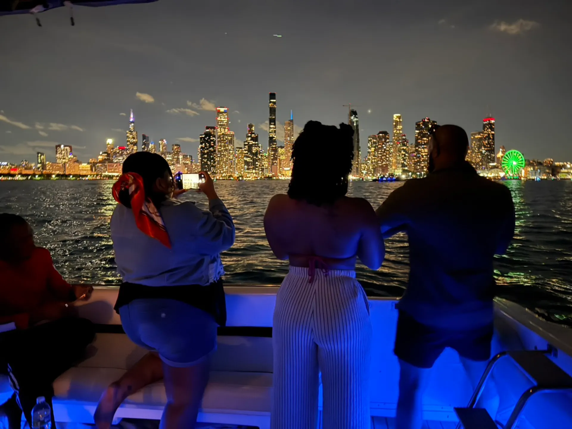 Chicago Skyline Luxe — 40-Foot Private Yacht