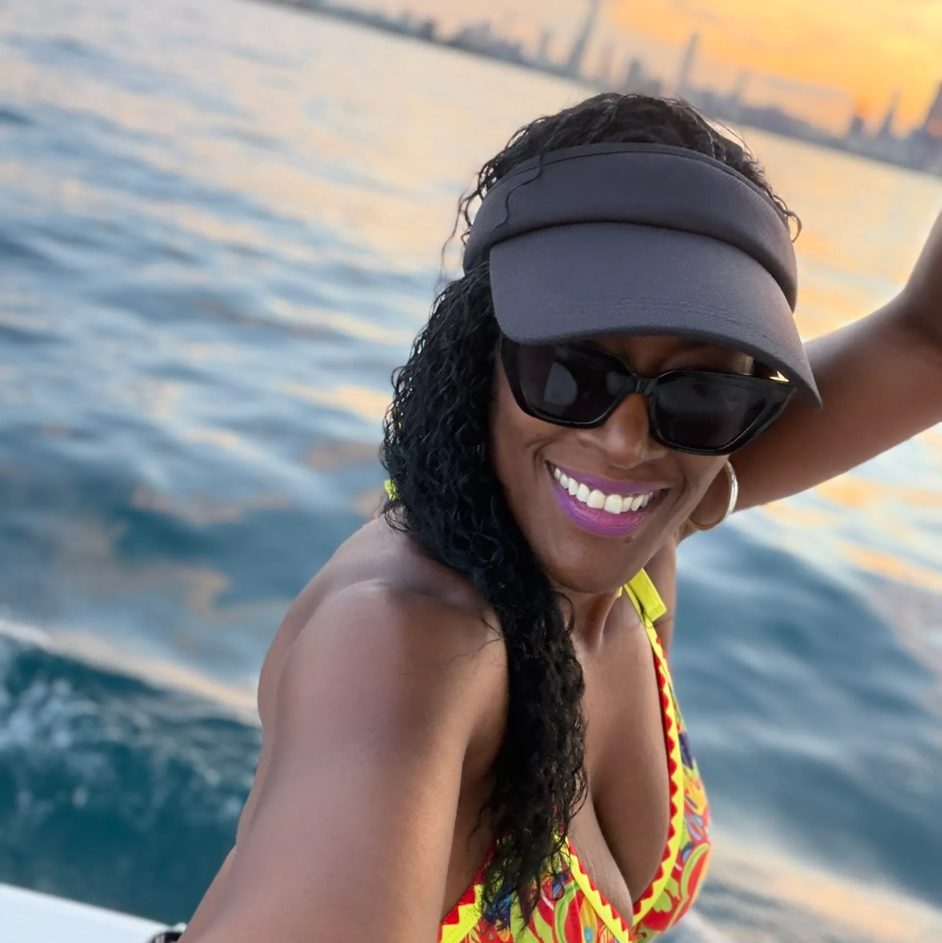 Chicago Skyline Luxe — 40-Foot Private Yacht