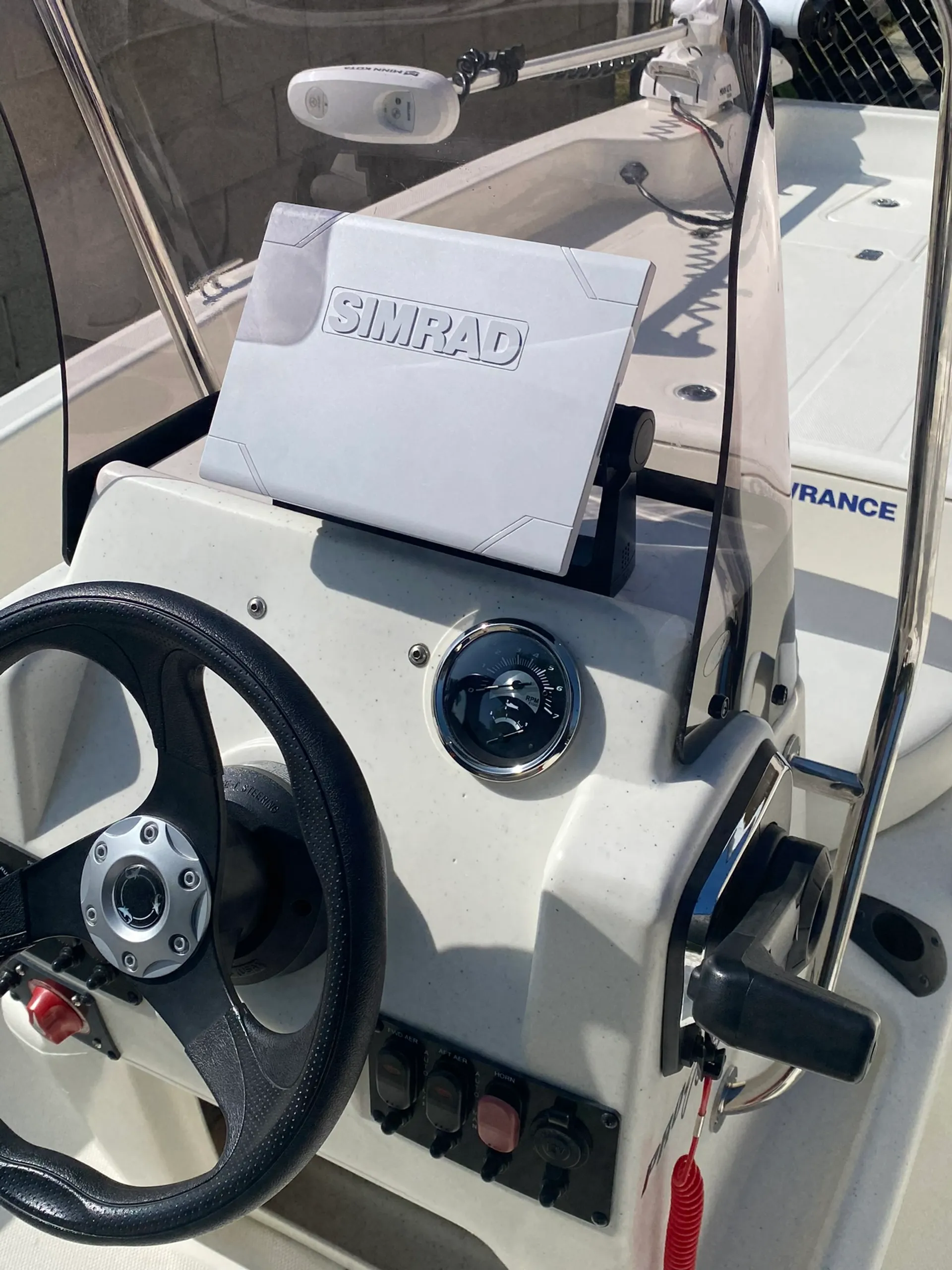 MAKO MARINE PRO 17 SKIFF CC W/75ELPT 4-S W/TRLR in Montclair, CA — photo 3