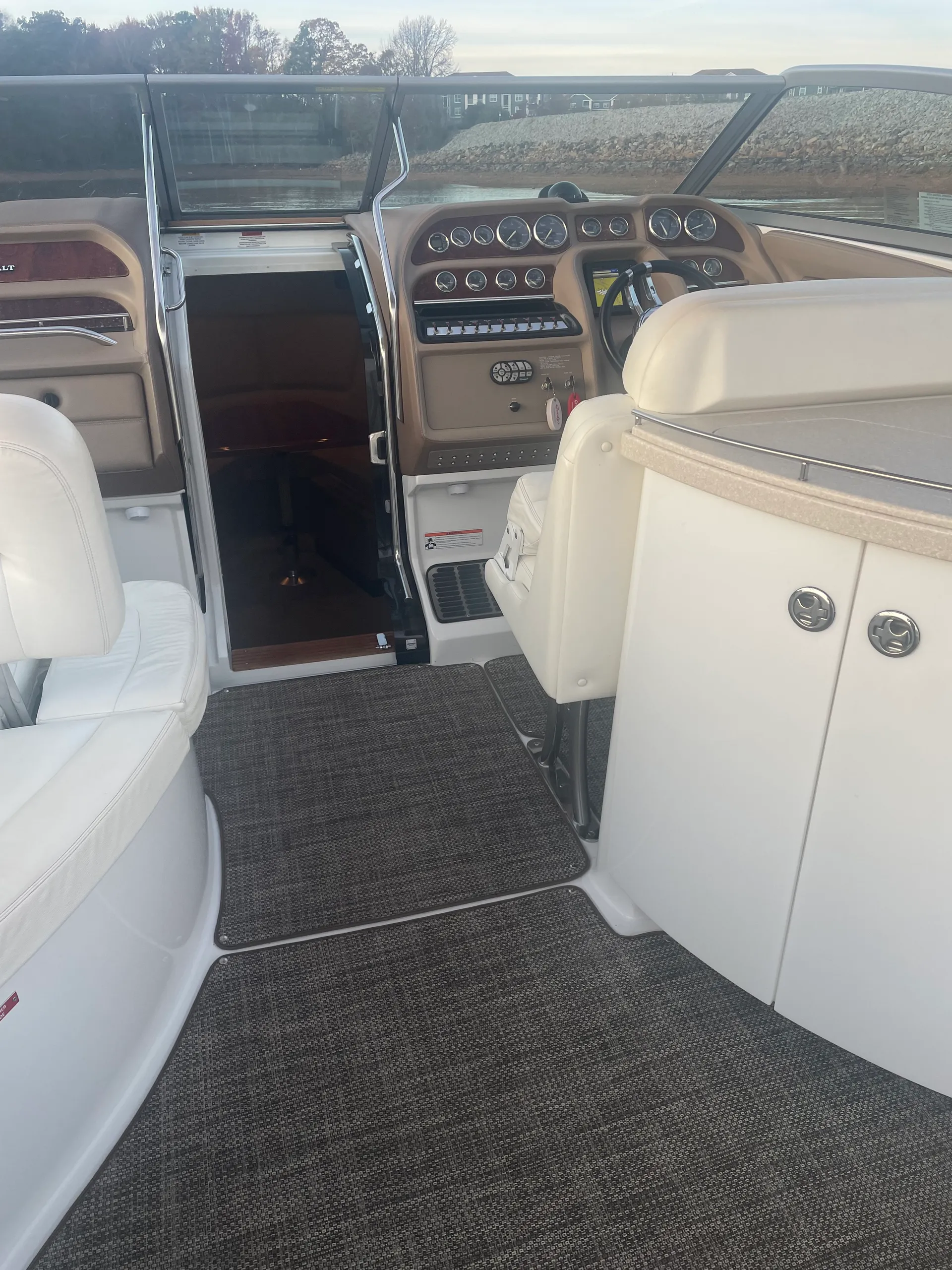 Romantic Cobalt Escape — 34’9” Cobalt 323 on Lake Murray