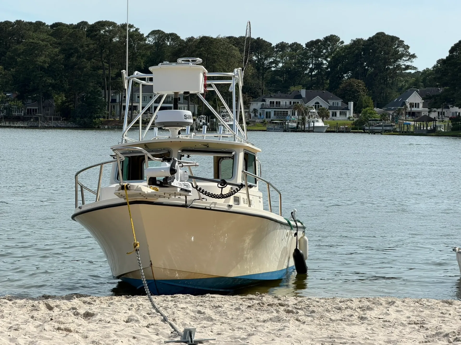 Parker Marine 2320 SL Sport Cabin W/F250HP in Norfolk, VA — photo 4