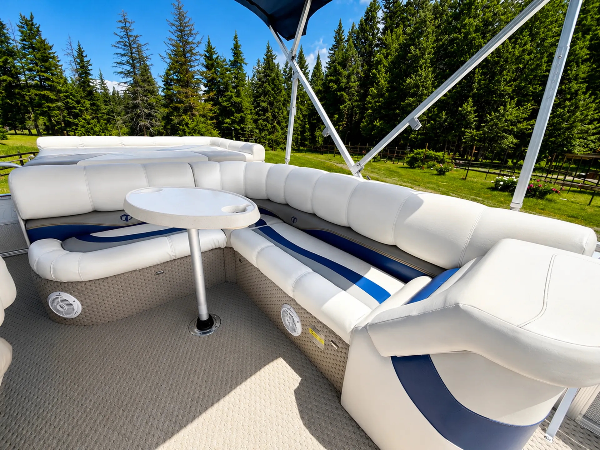 TAHOE PONTOONS 2025X8.5 SIERRA CLASSIC in Eureka, MT — photo 6