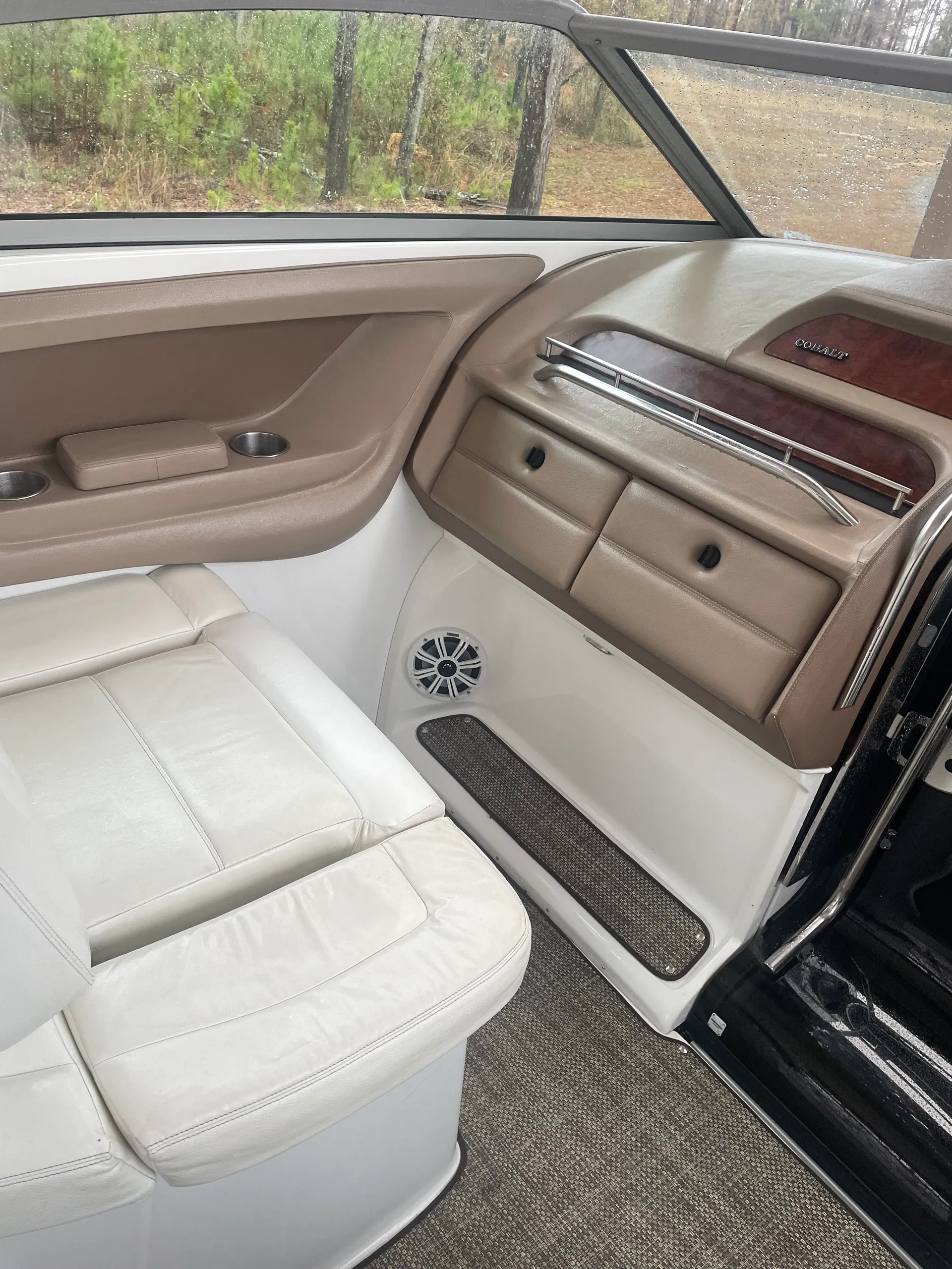 Romantic Cobalt Escape — 34’9” Cobalt 323 on Lake Murray