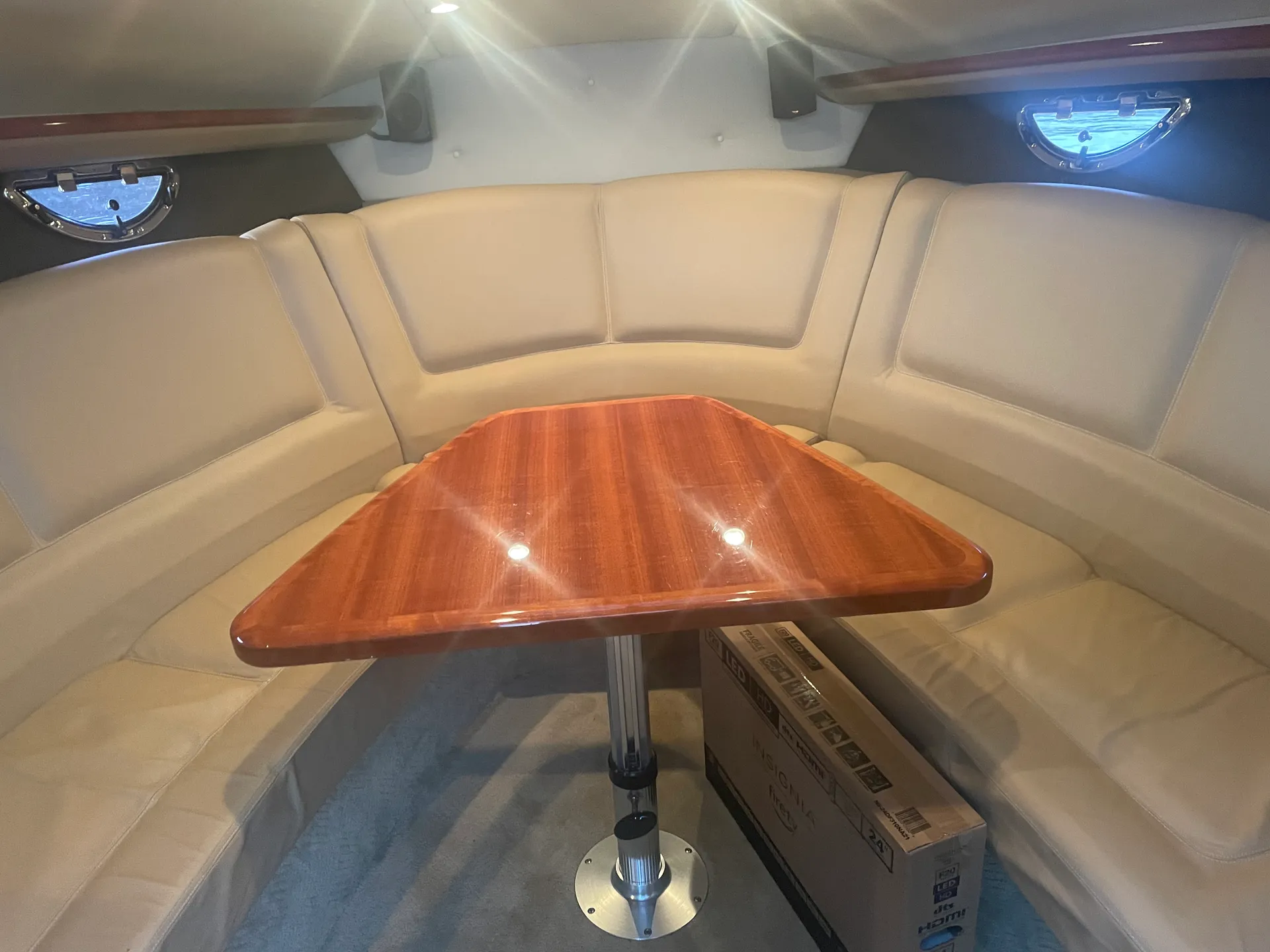 Romantic Cobalt Escape — 34’9” Cobalt 323 on Lake Murray