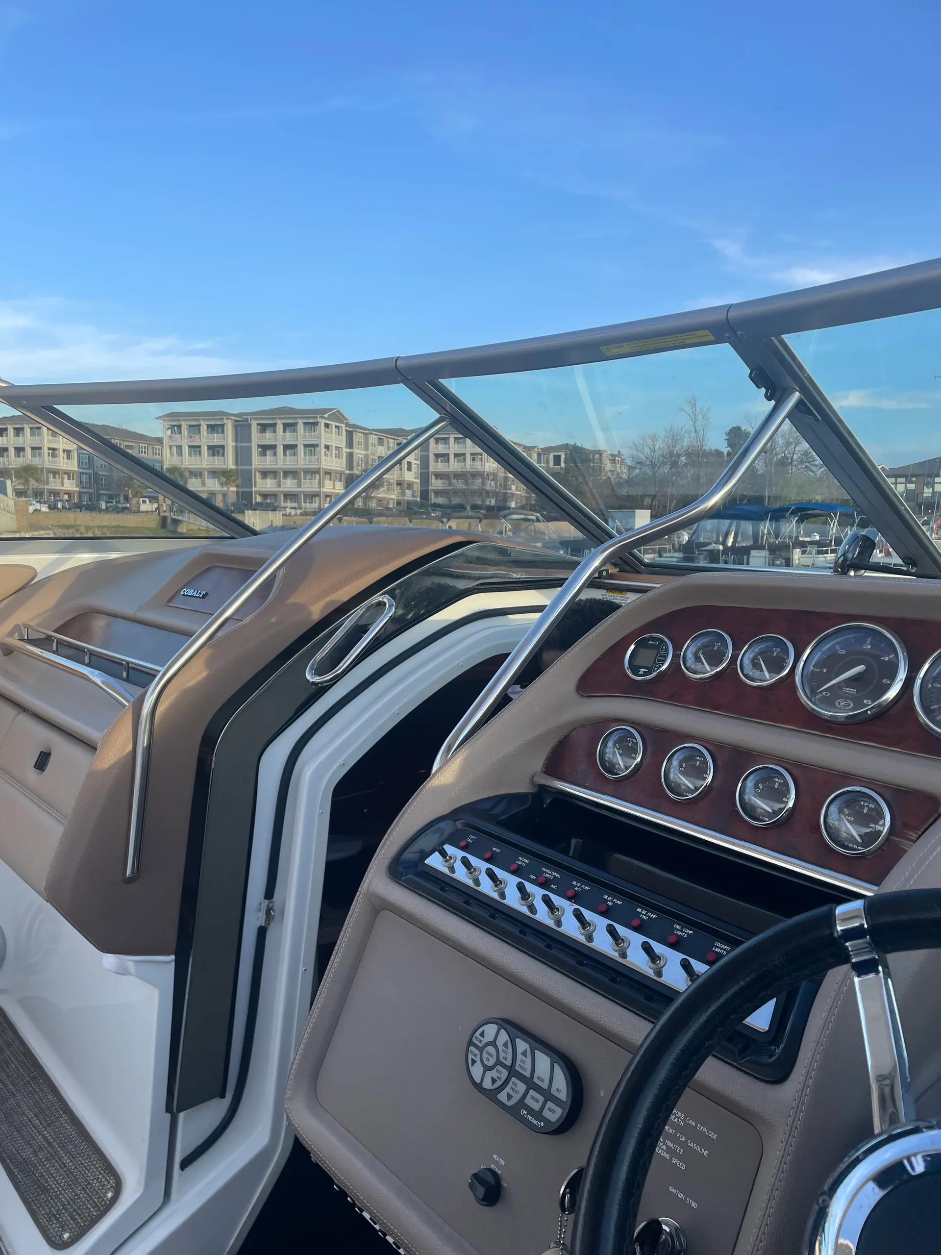 Romantic Cobalt Escape — 34’9” Cobalt 323 on Lake Murray