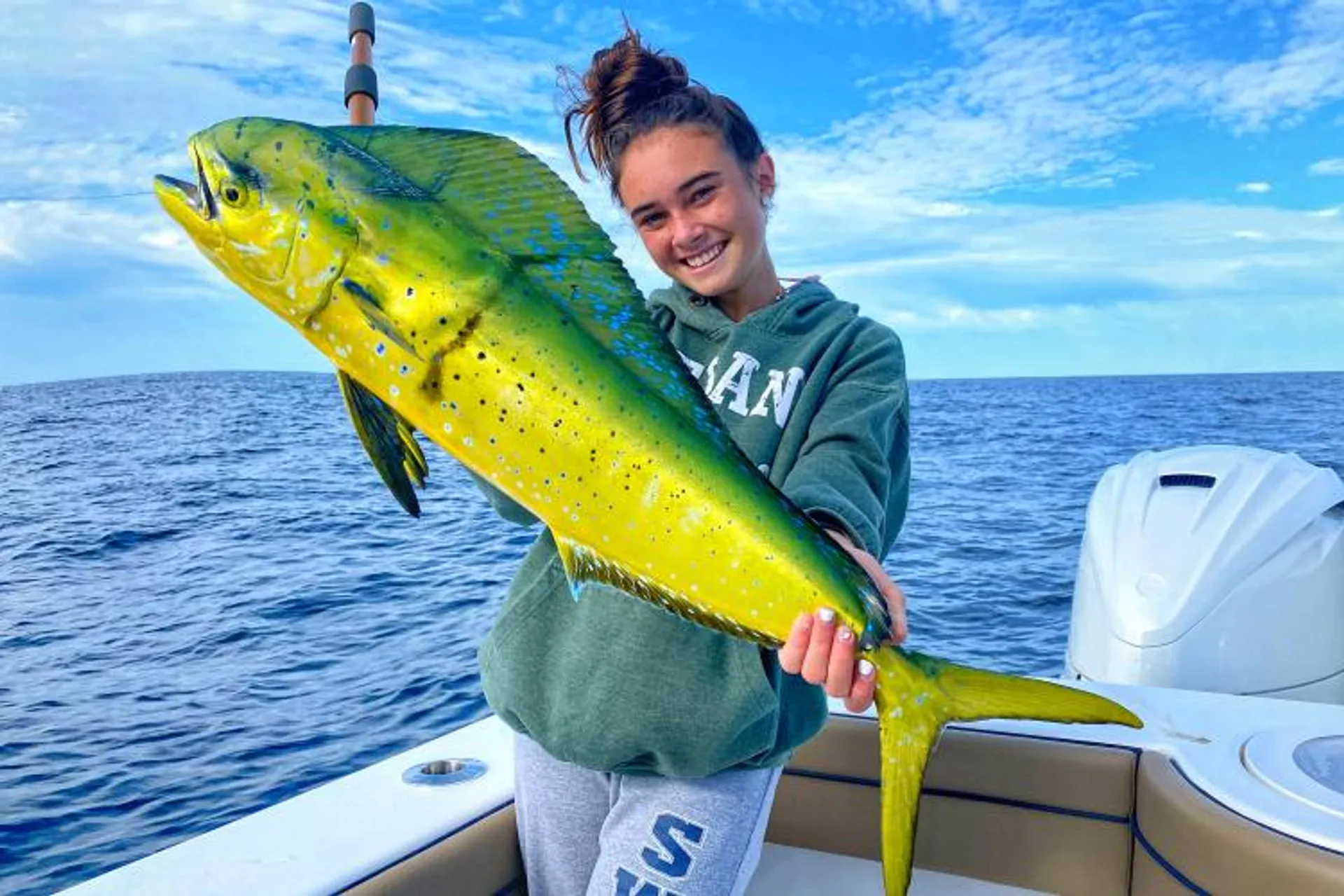 Captained 25' Boat Charters and Adventures | Sandbar | Fishing | Party