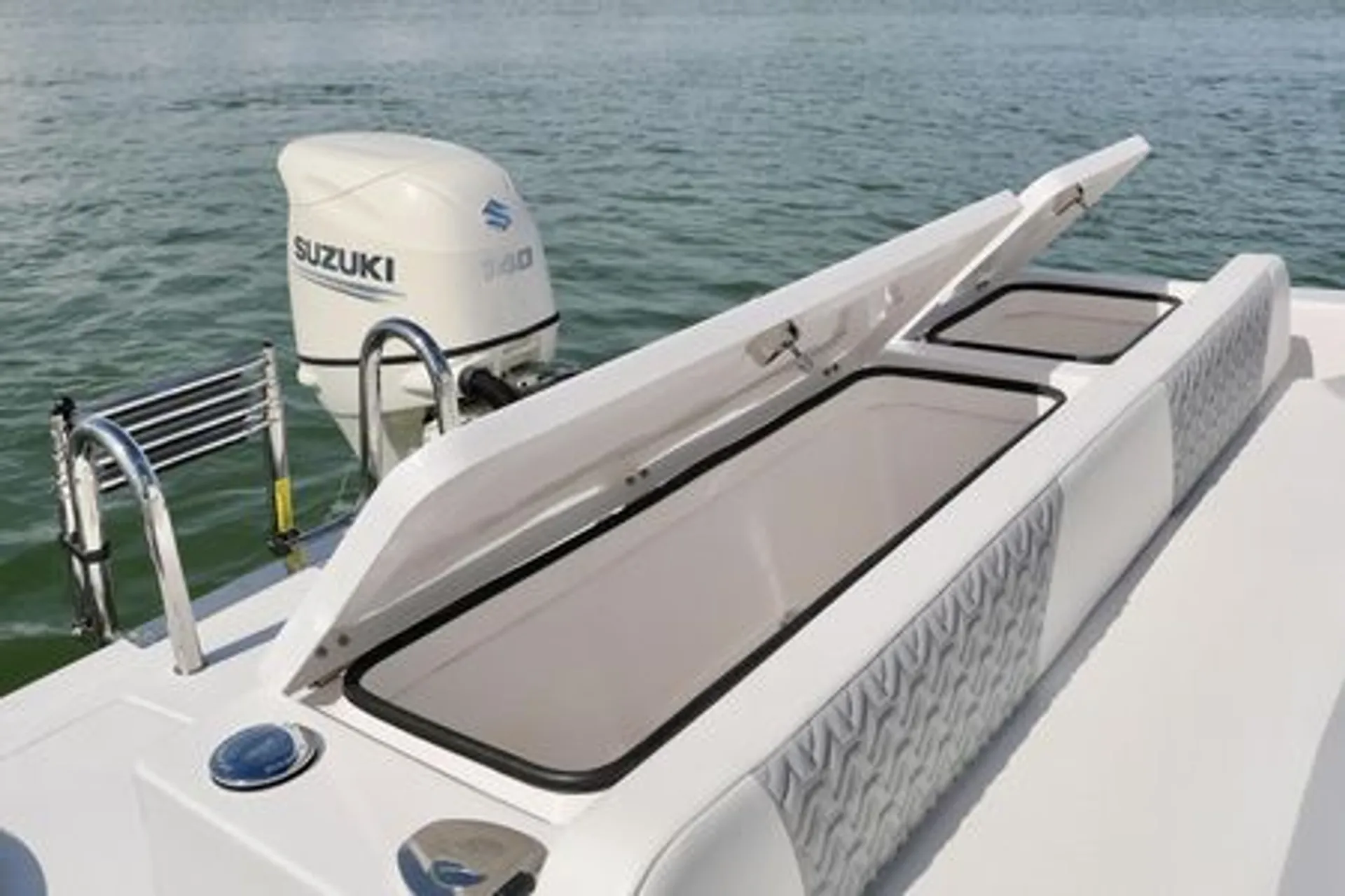 Captained 25' Boat Charters and Adventures | Sandbar | Fishing | Party