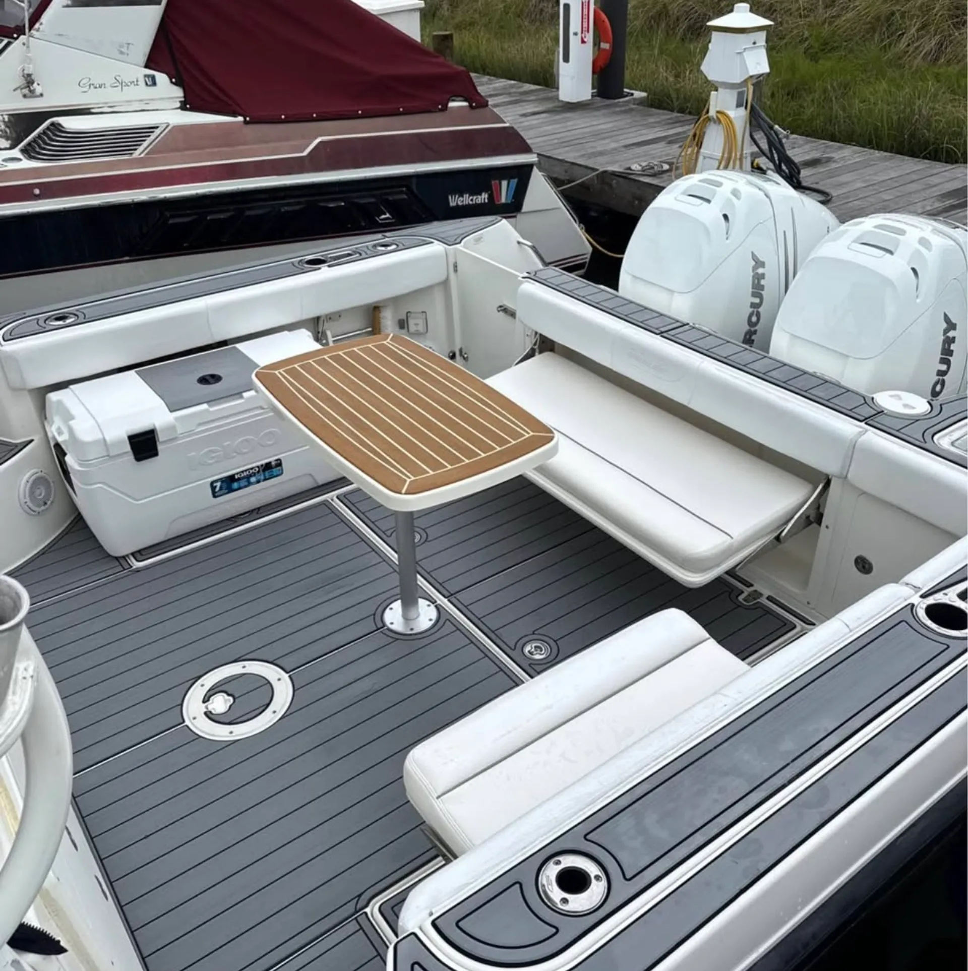 Boston Whaler 315 Conquest w/2-300CXL DTS Verado in Southold, NY — photo 3