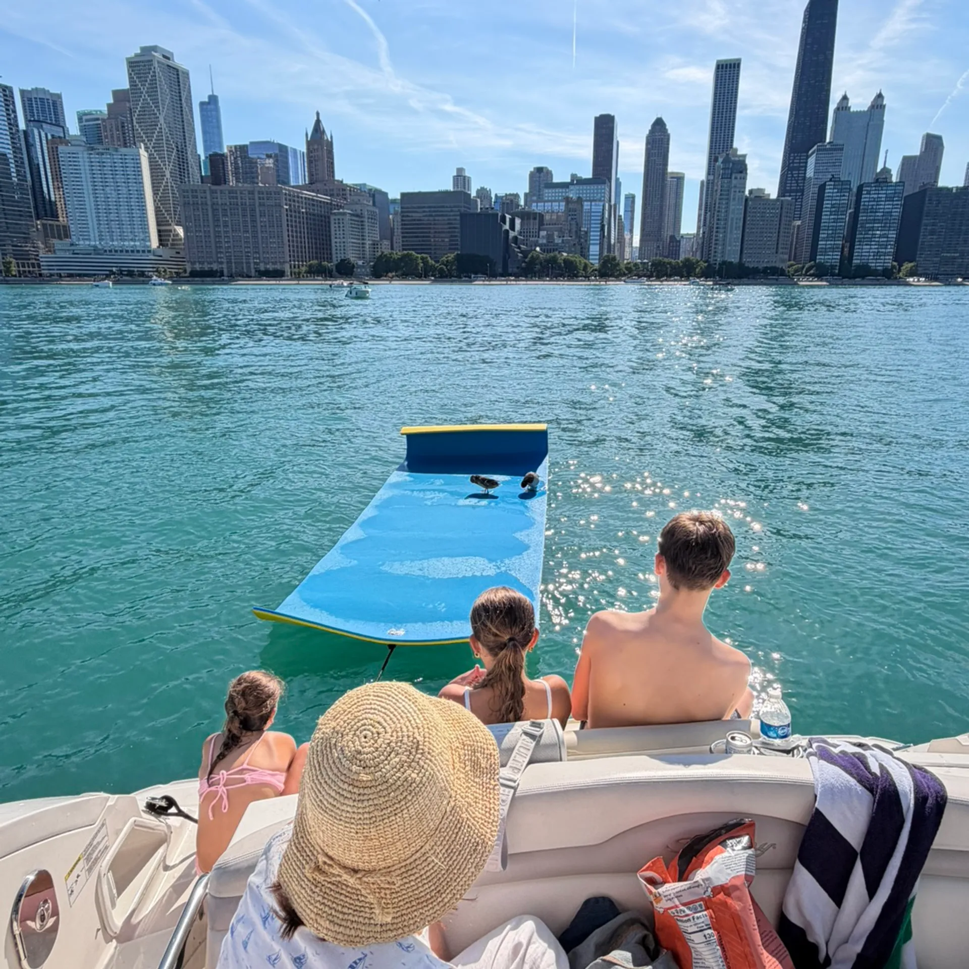 Luxurious 37’ Sea Ray Sundancer out of Navy Pier Marina for up to 6!