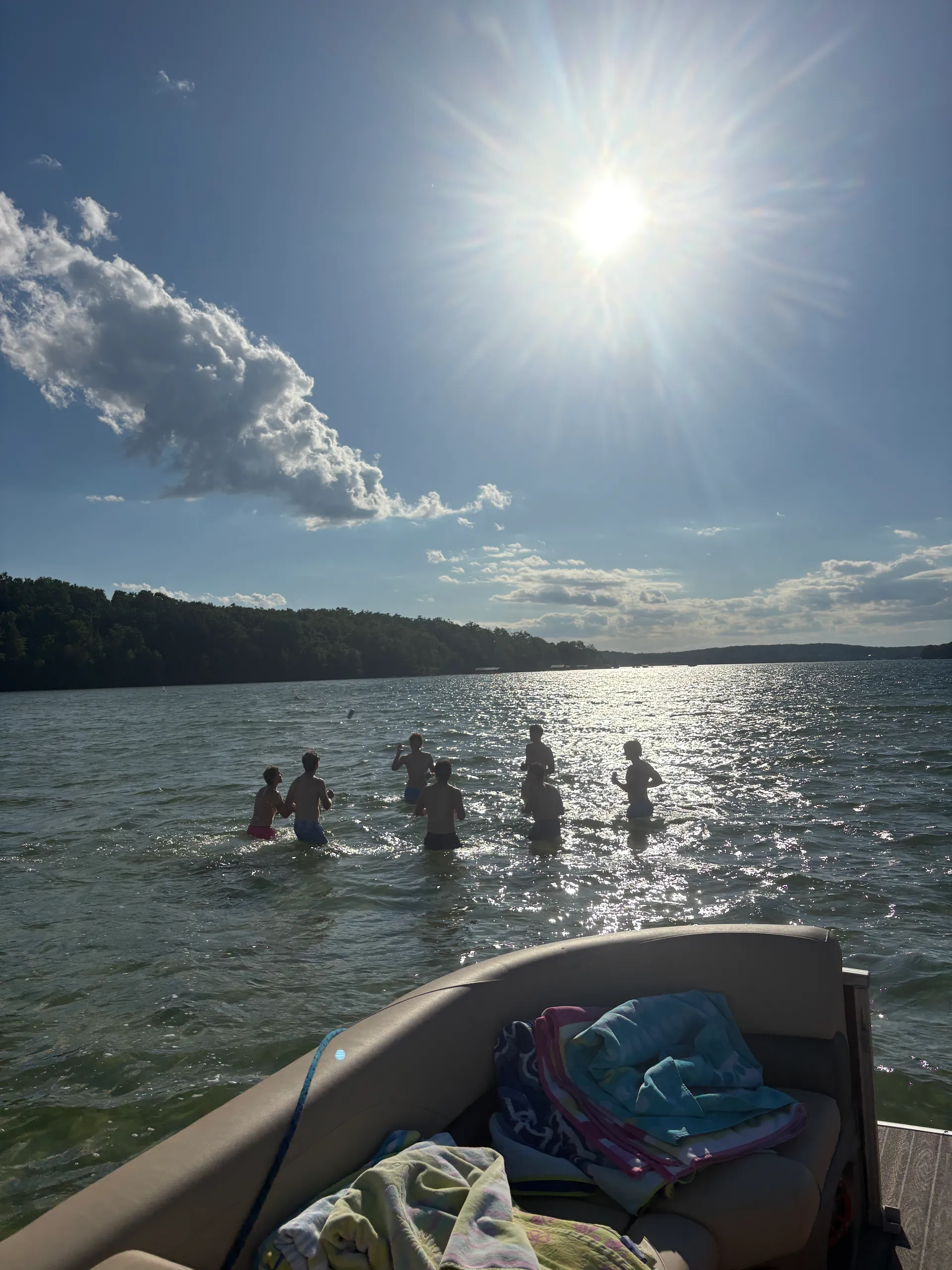 TAHOE PONTOONS LTZ VERSATILE REAR BENCH 2485VRB in Walloon Lake, MI — photo 4