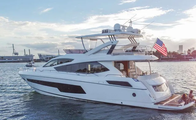 Rent a SunSeeker motor yacht in Jersey City, NJ near me