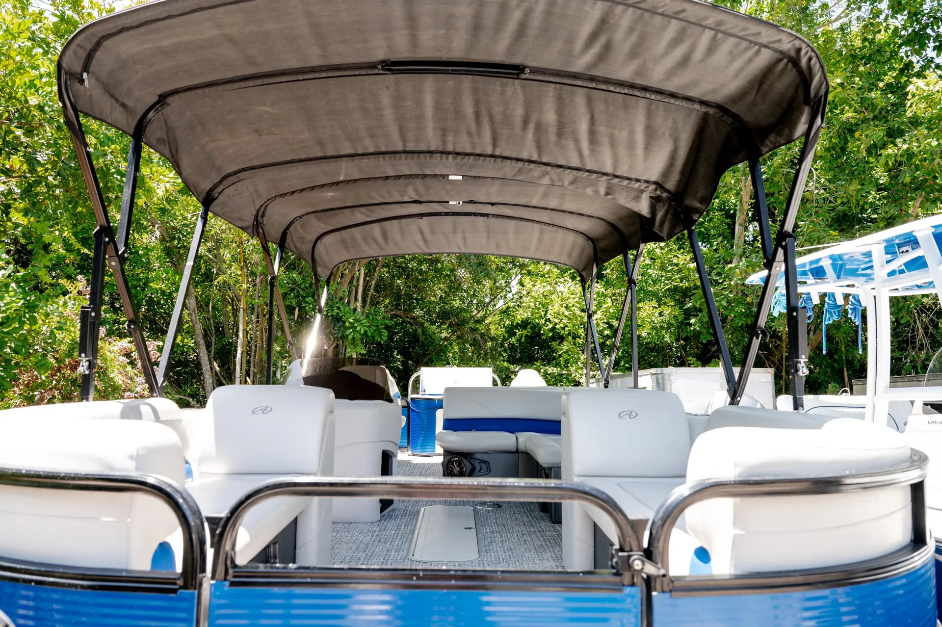 AVALON PONTOONS 25' CATALINA REAR FISH in Sarasota, FL — photo 7