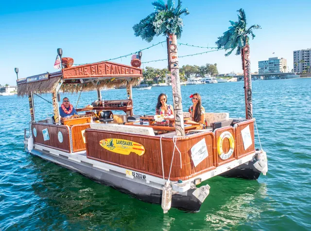Rent a Voyager Marine pontoon in Long Beach, CA near me