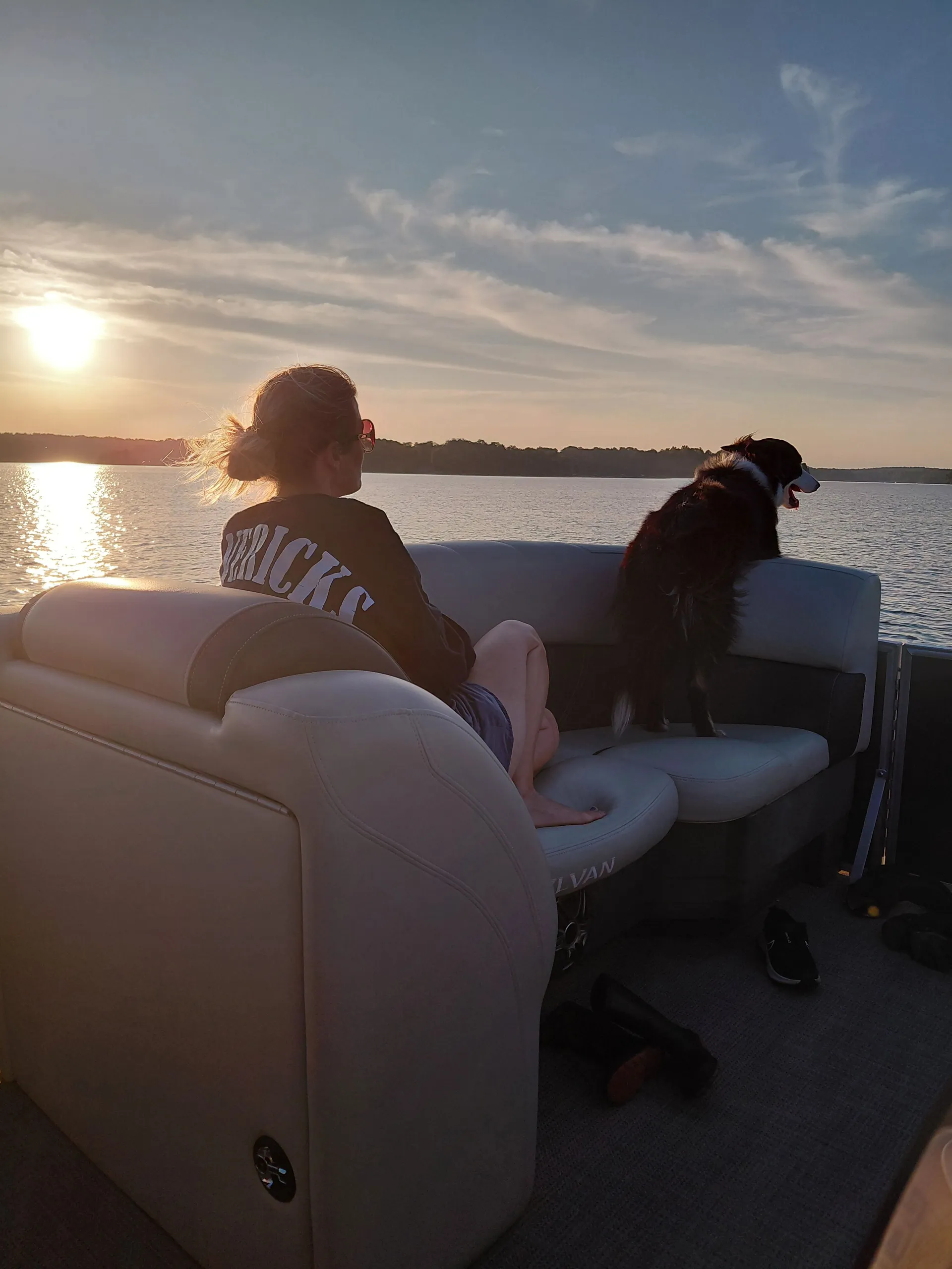 Sylvan Mirage LZ Pontoon