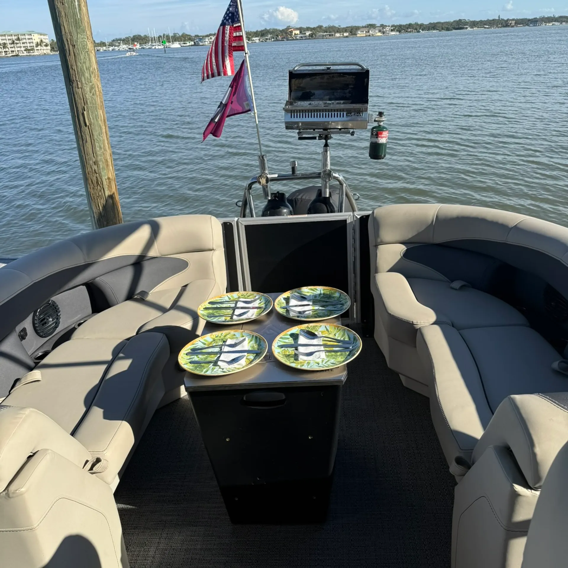 Lux For Less
Agua Blu Charters