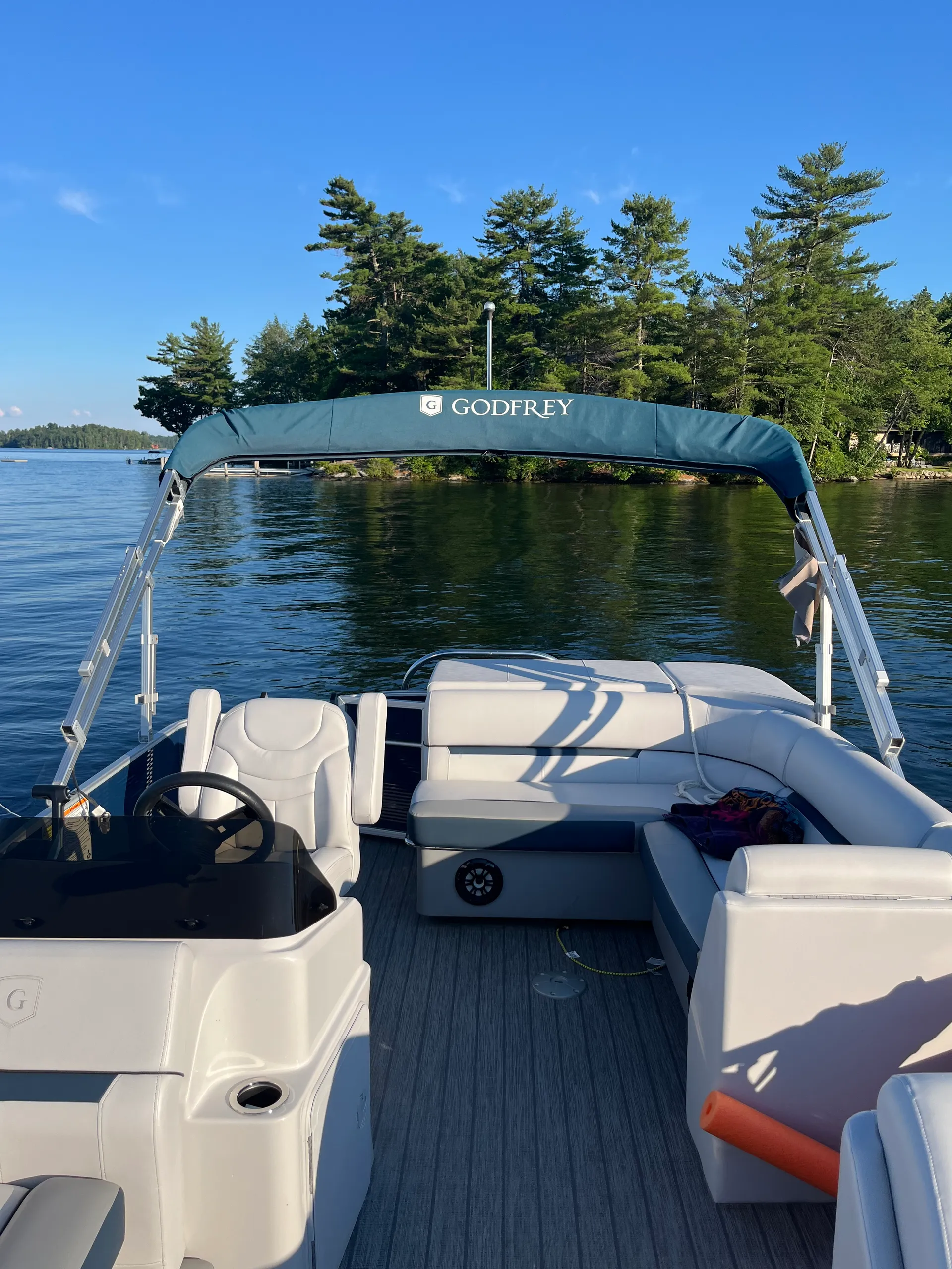 GODFREY MARINE SWEETWATER 2286 C in Meredith, NH — photo 3
