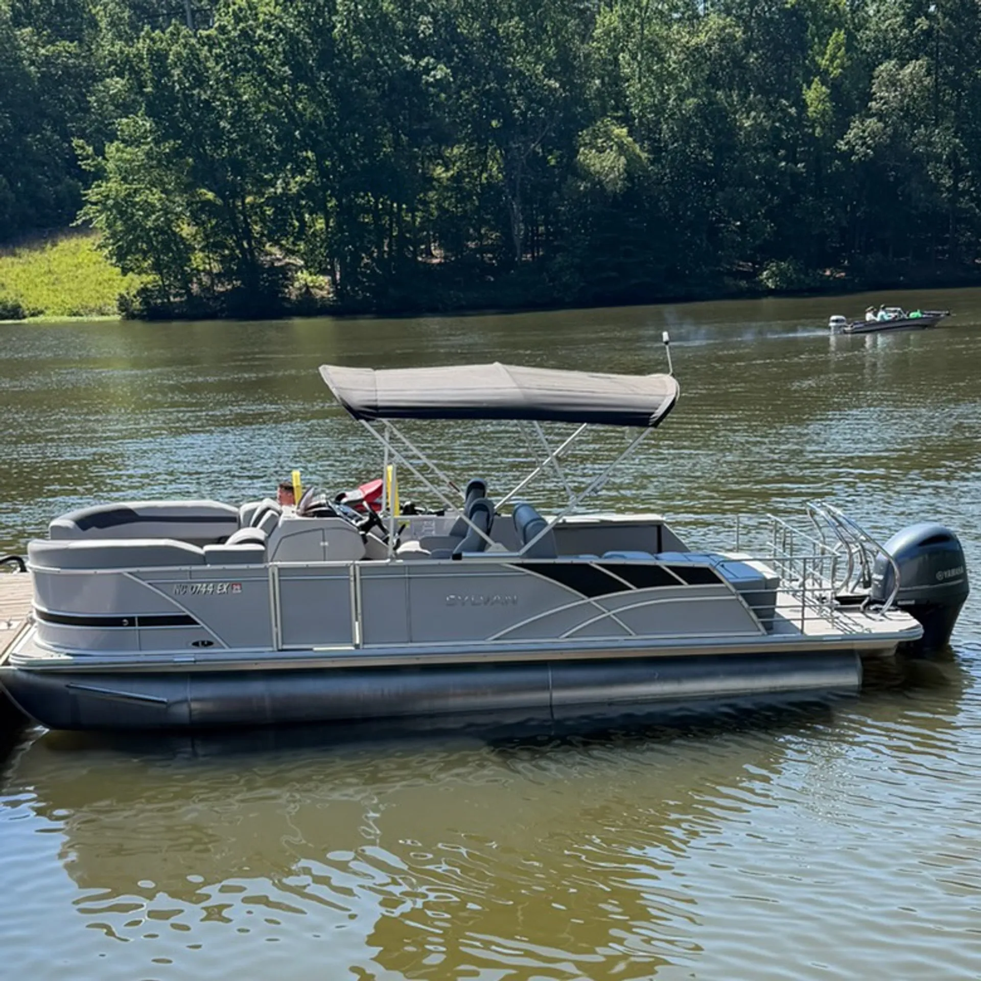 SYLVAN MARINE L-3 DLZ TRITOON in Mount Gilead, NC