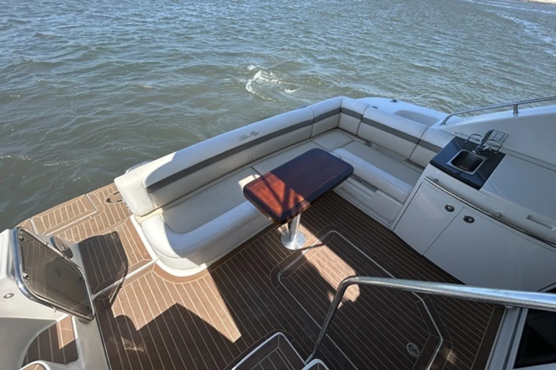 SEA RAY BOATS 450 SEDAN BRIDGE in Miami, FL — photo 4
