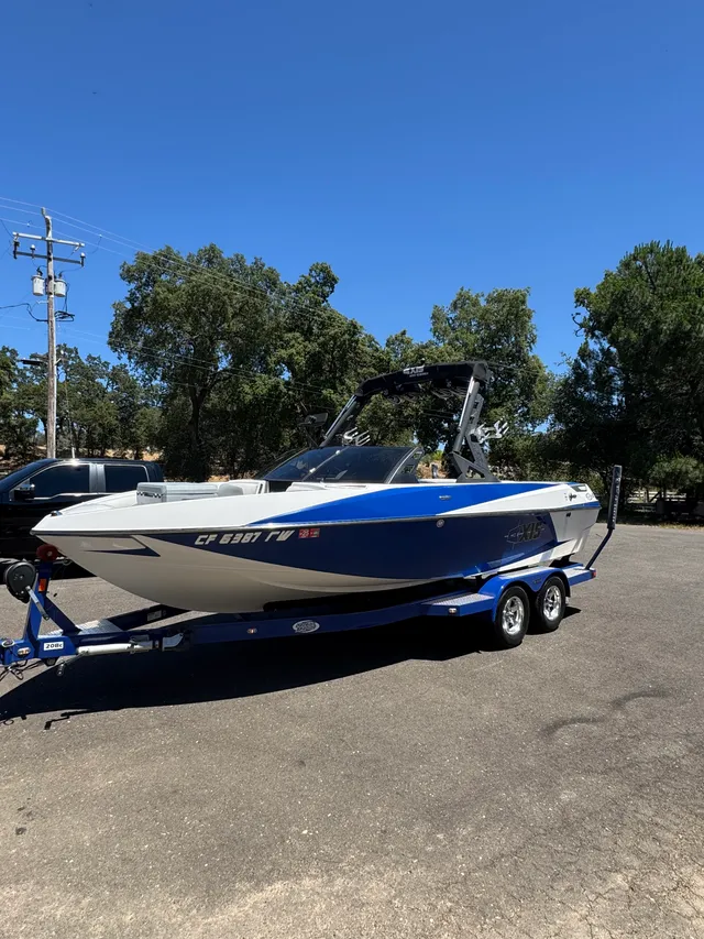 Rent a AXIS WAKE RESEARCH ski and wakeboard in Cameron Park, CA near me