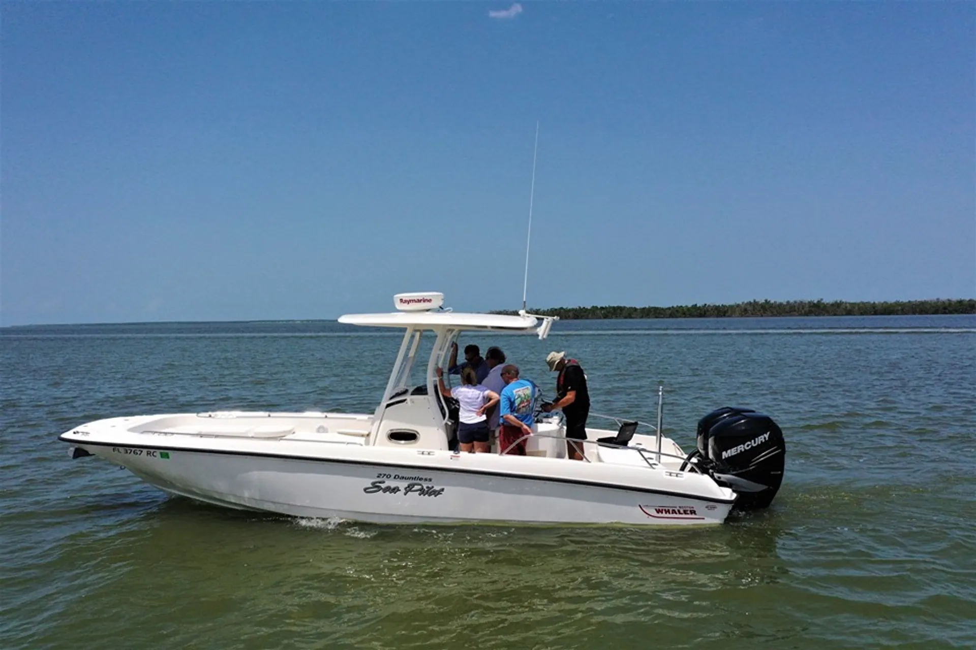 BOSTON WHALER 270 DAUNTLESS W/2-225CXL L6 VERADO  in Englewood, FL — photo 4