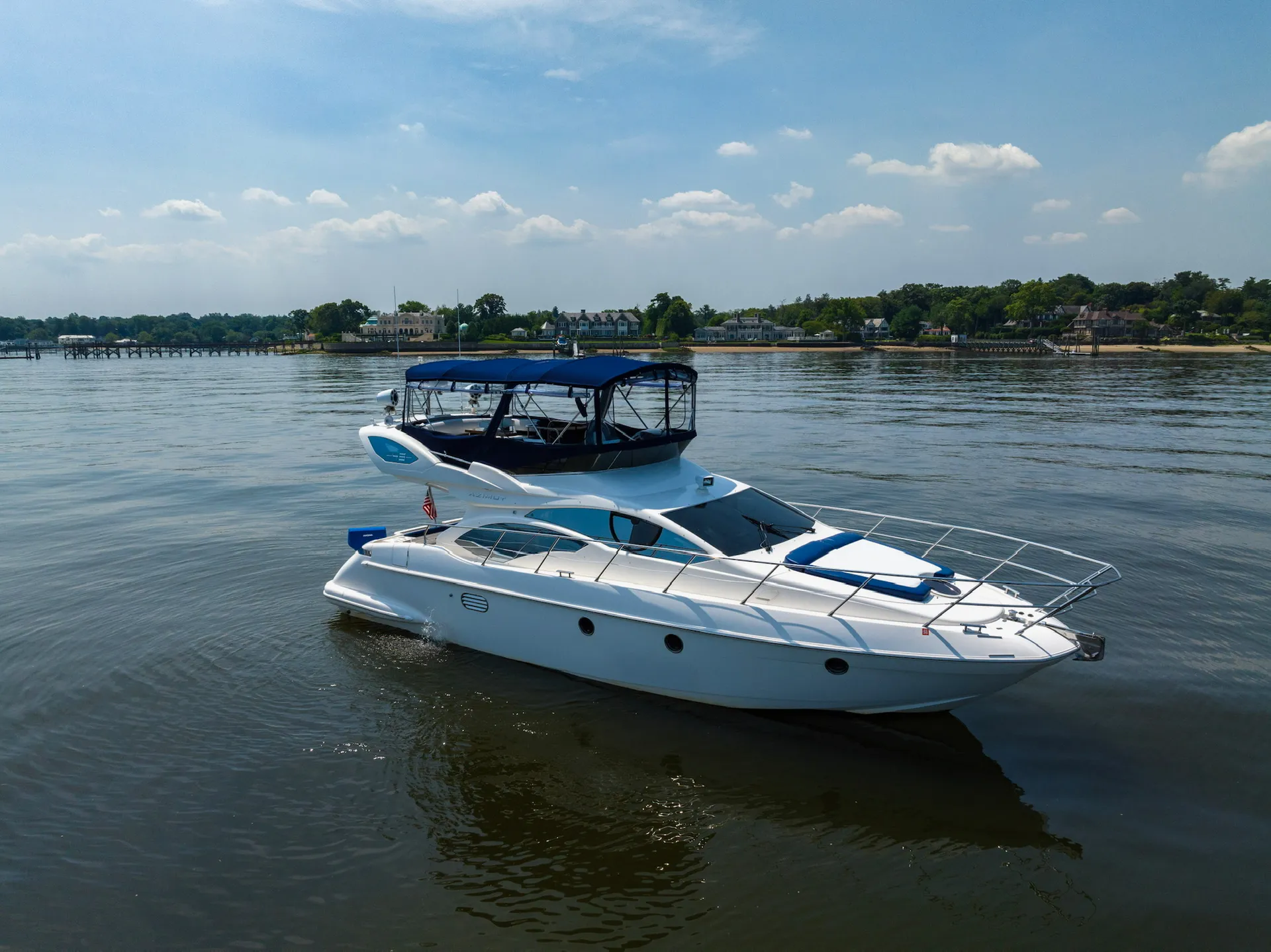 Azimut 43 fly in Port Washington, NY