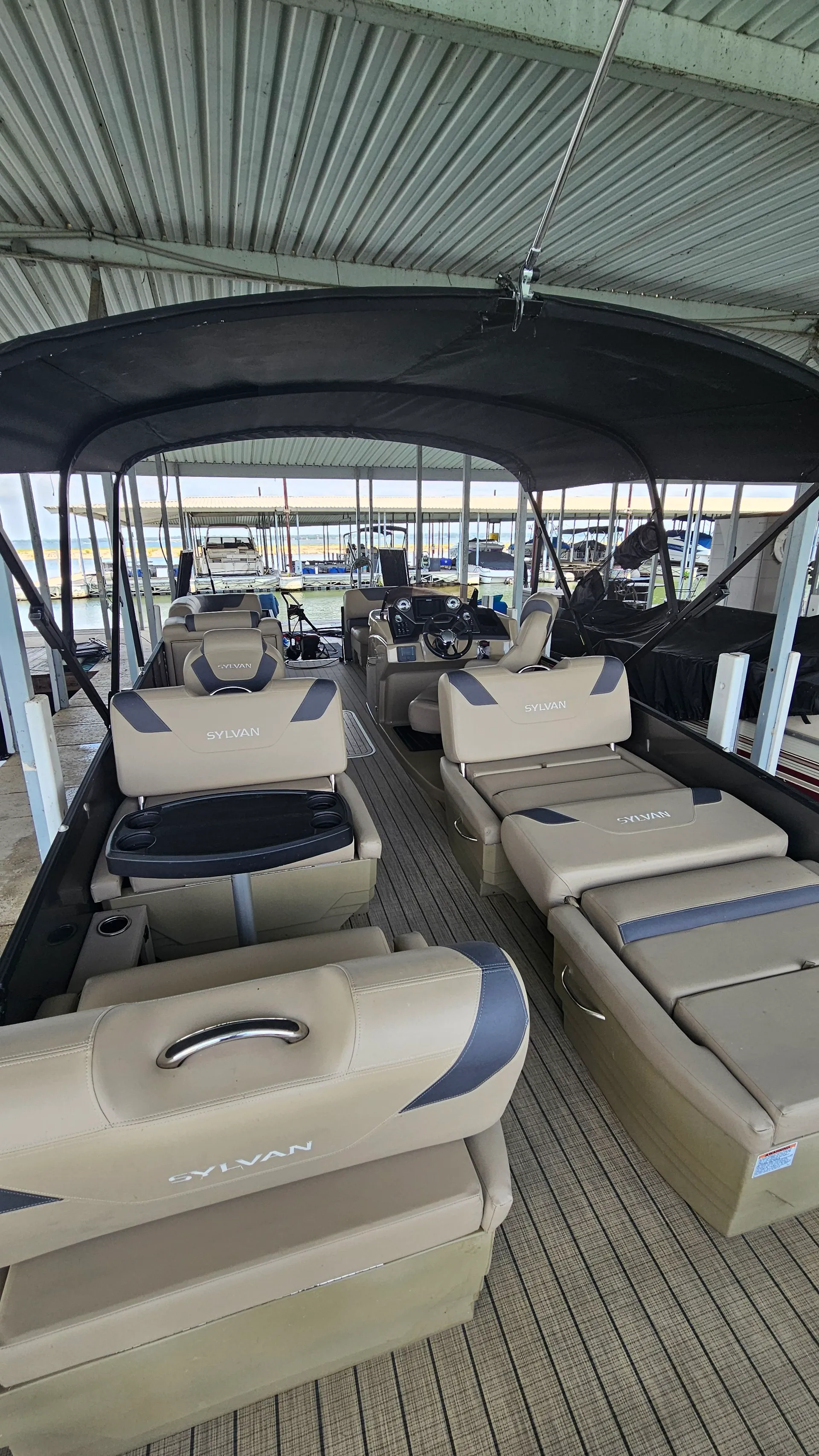 2025 Sylvan 24' Tritoon 12 People 250HP