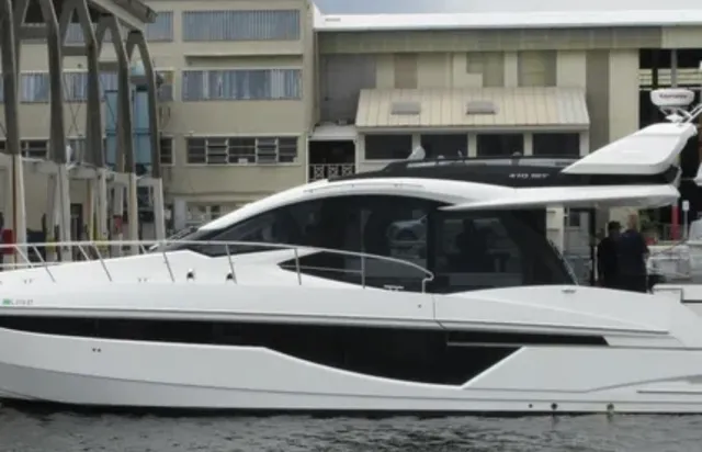 Rent a Galeon motor yacht in Oxon Hill, MD near me