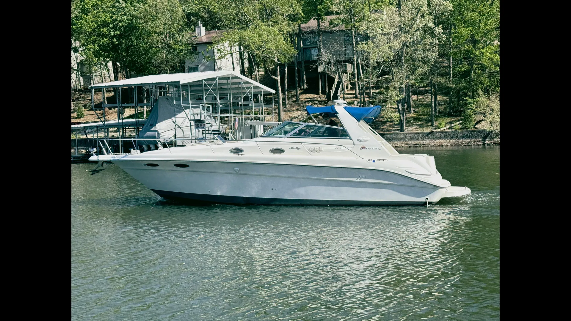 Sea Ray Boats 330 Sundancer in Lake Ozark, MO — photo 4