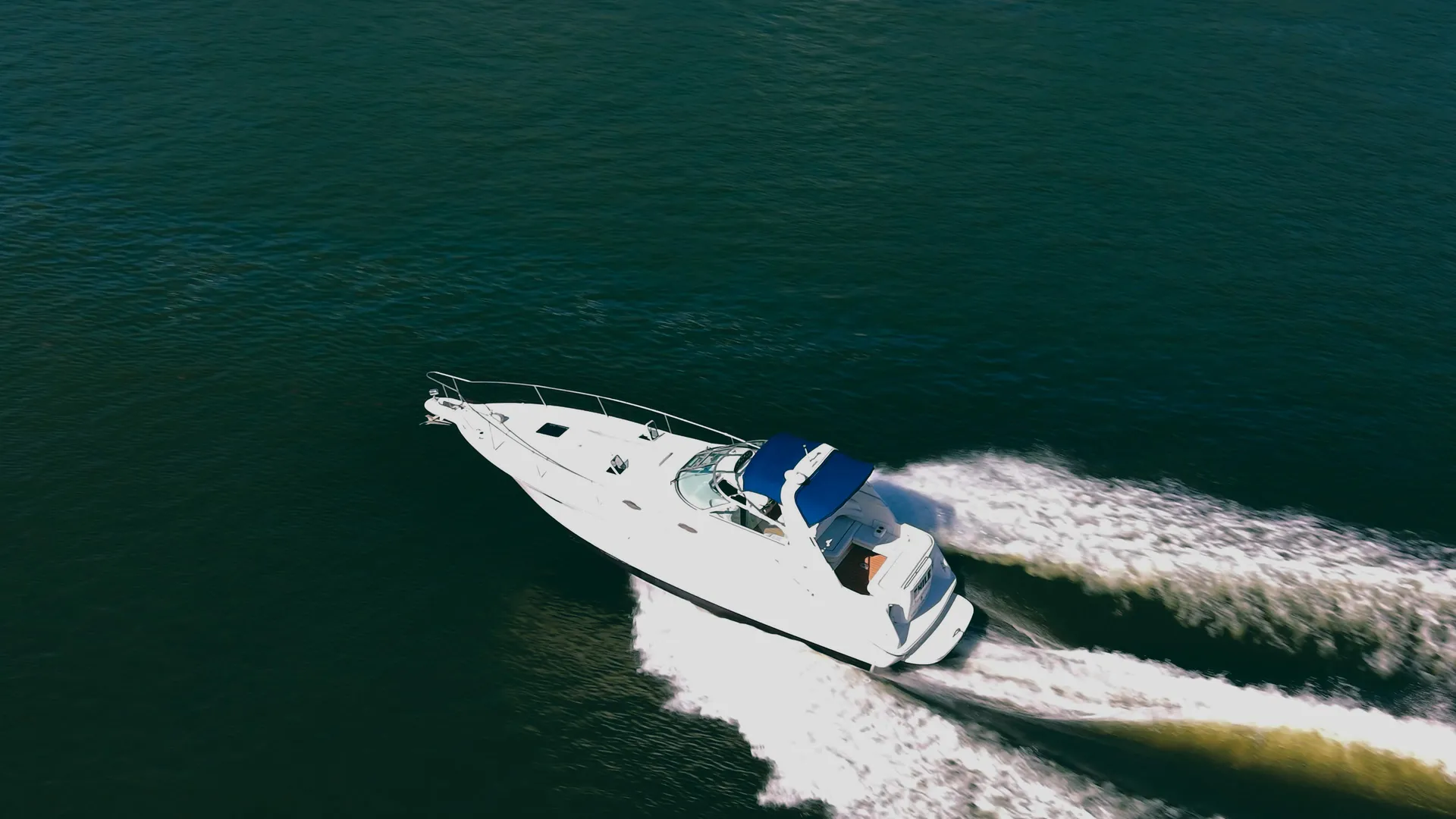 Sea Ray Boats 330 Sundancer in Lake Ozark, MO — photo 7