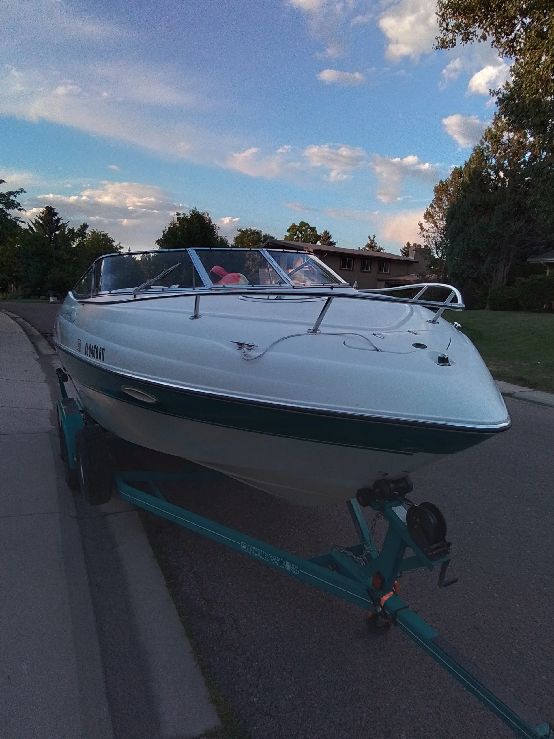 FOUR WINNS BOATS 225 SUNDOWNER W/TRAILER in Littleton, CO
