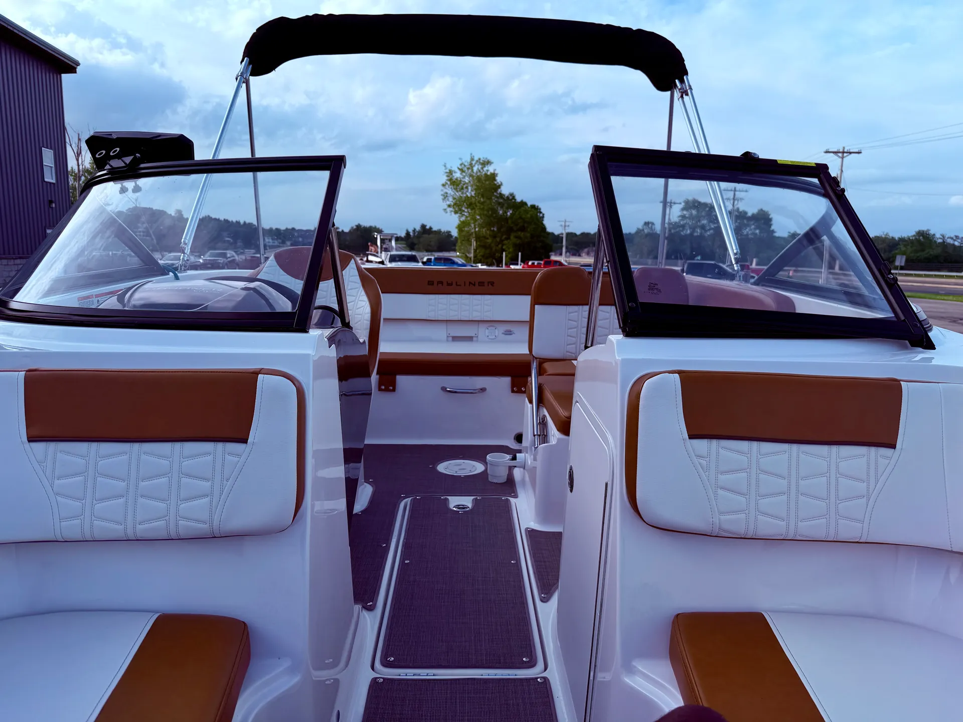 BAYLINER VR5 BOWRIDER in McCordsville, IN — photo 5