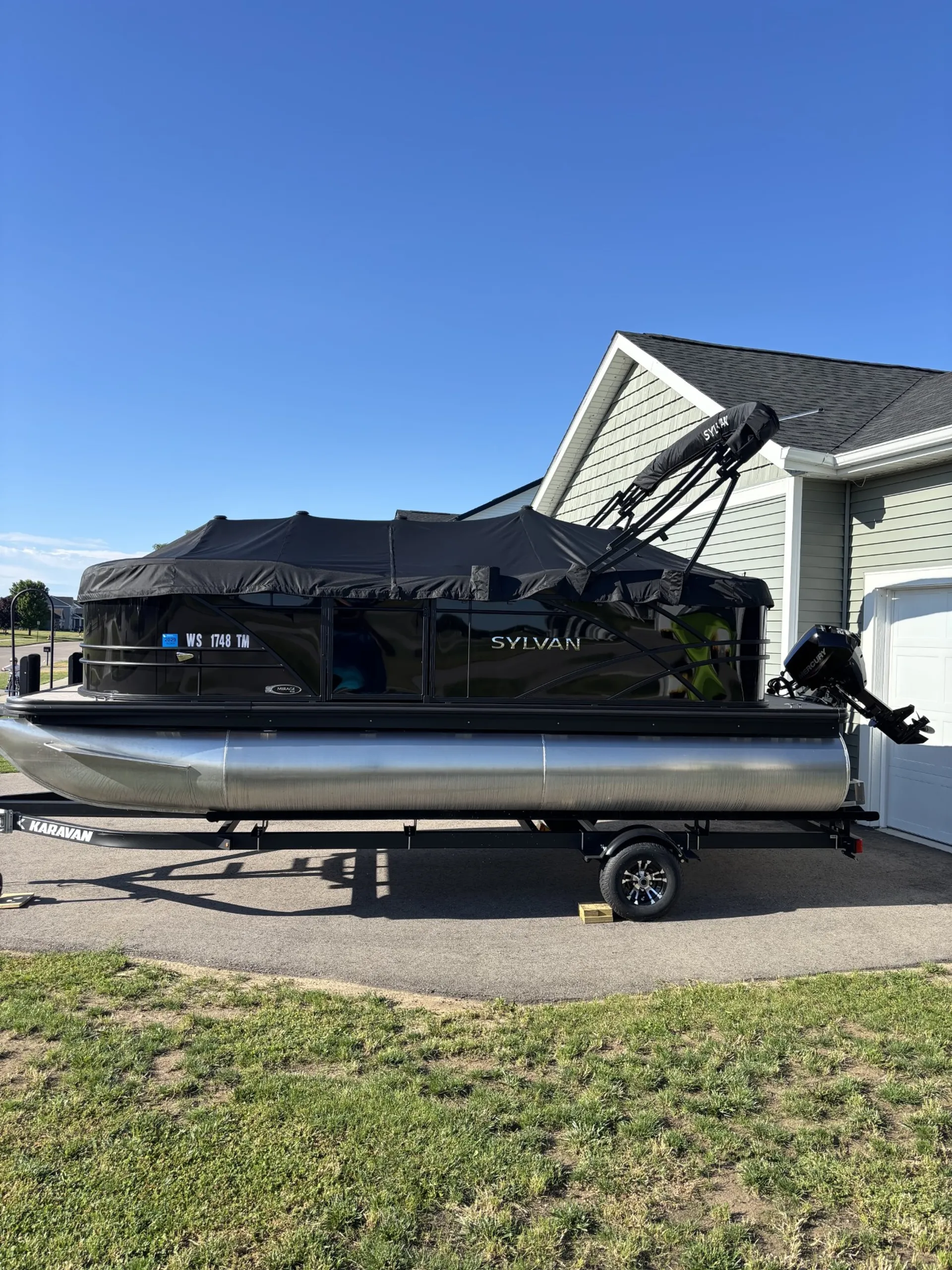 SYLVAN MARINE 818 MIRAGE CRUISE in Beloit, WI — photo 2