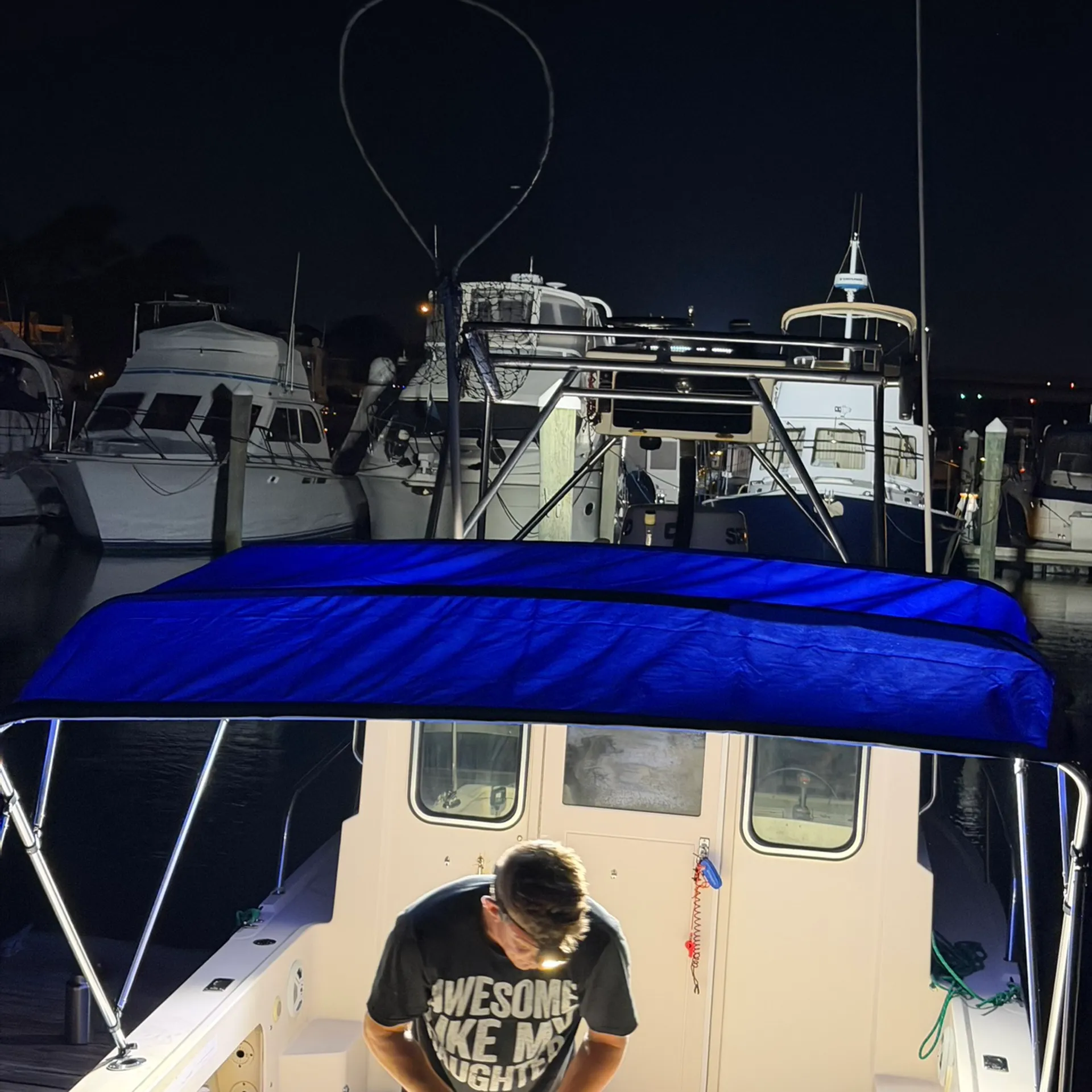 Parker Marine 2320 SL Sport Cabin W/F250HP in Norfolk, VA — photo 3