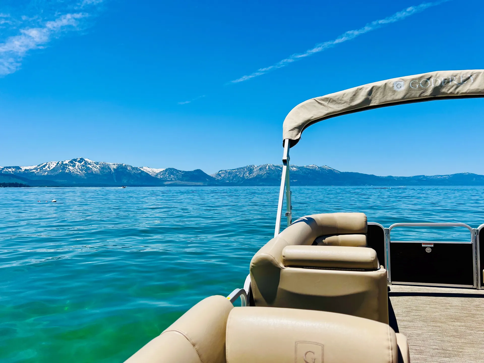 GODFREY MARINE SWEETWATER 2286 C in South Lake Tahoe, CA — photo 3