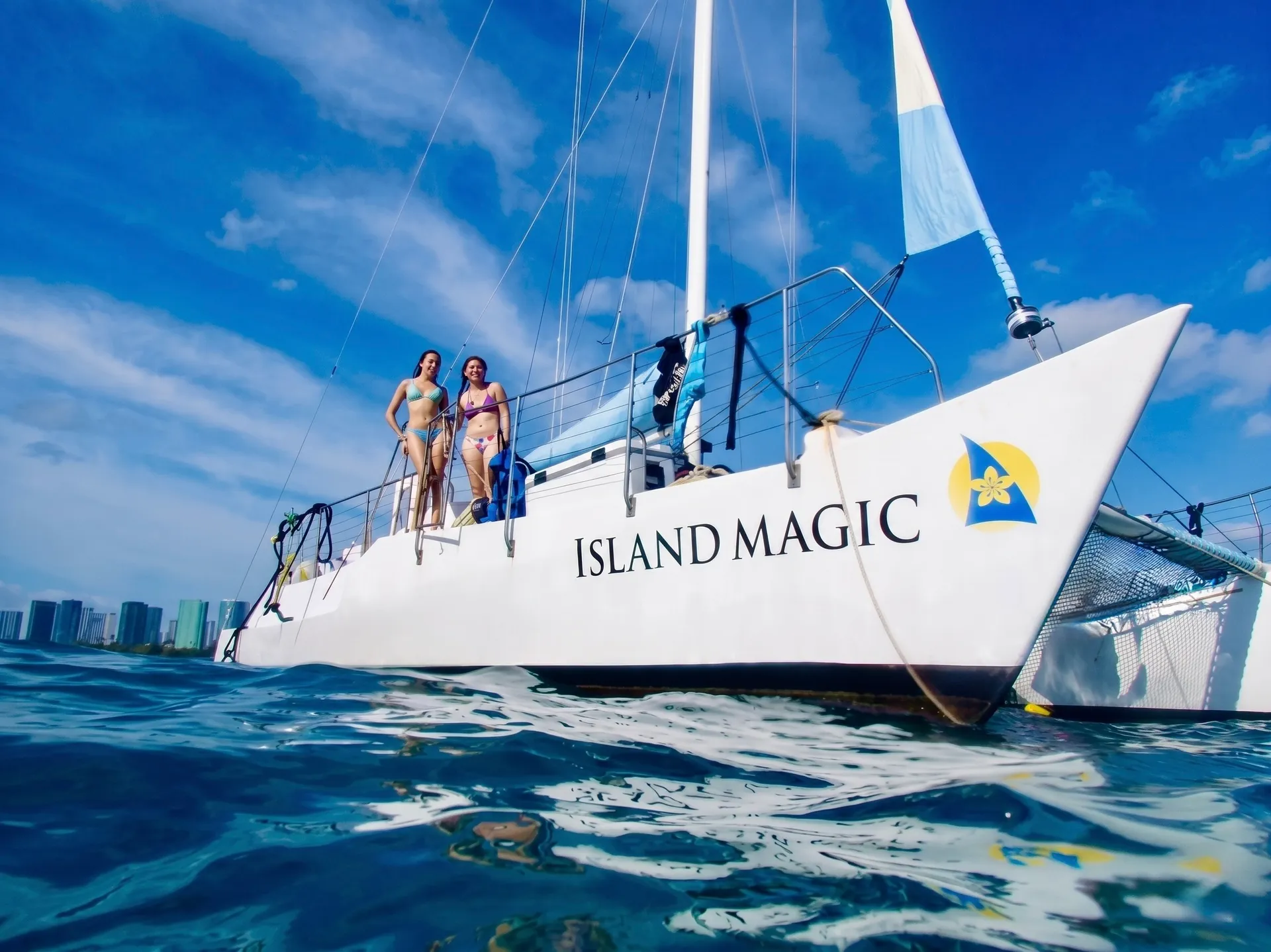 Personalized private sail on the Island Magic Catamaran 