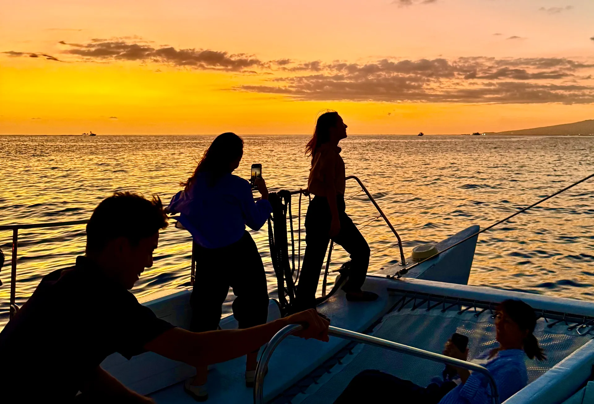 Personalized private sail on the Island Magic Catamaran 