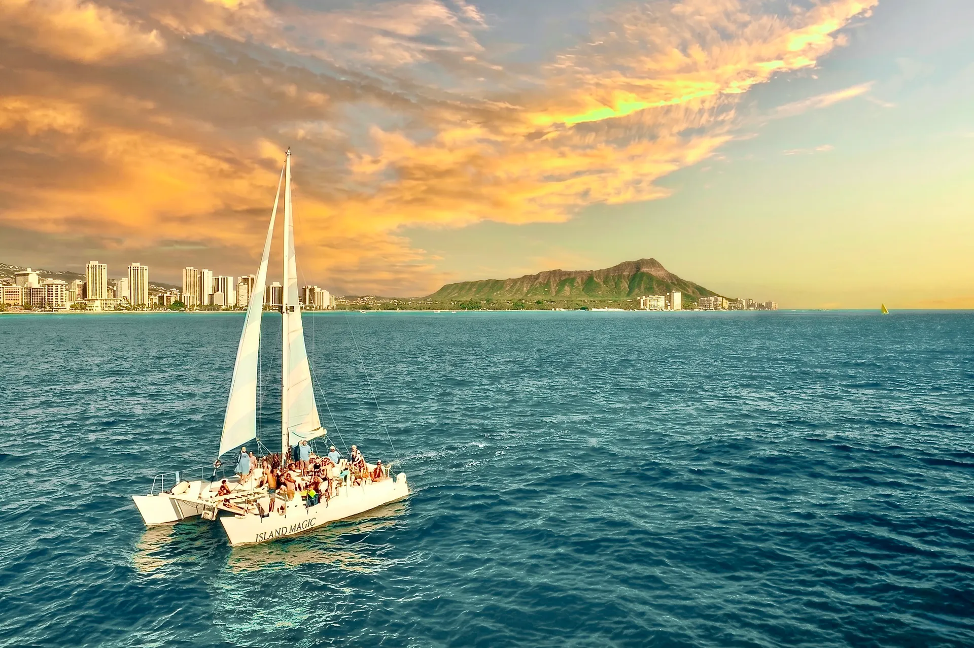 Personalized private sail on the Island Magic Catamaran 