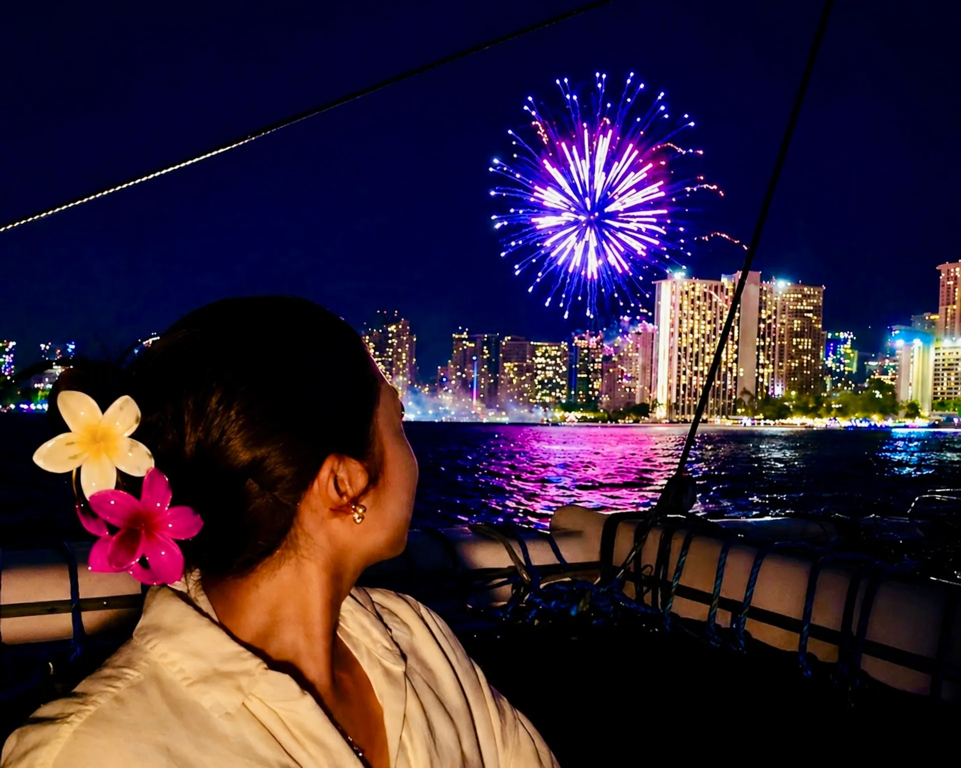Personalized private sail on the Island Magic Catamaran 