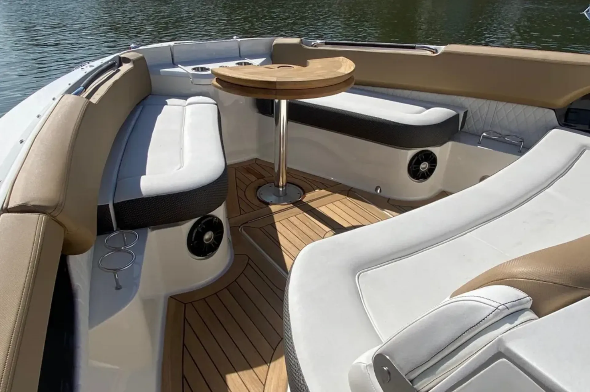 SEA RAY BOATS SLX 400 in Washington, DC — photo 10