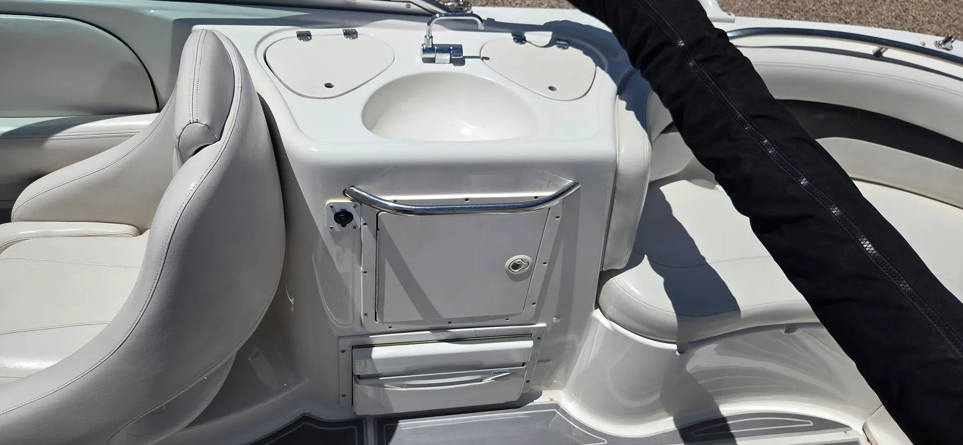 Chaparral Boats Sunesta 263 in Peoria, AZ — photo 8