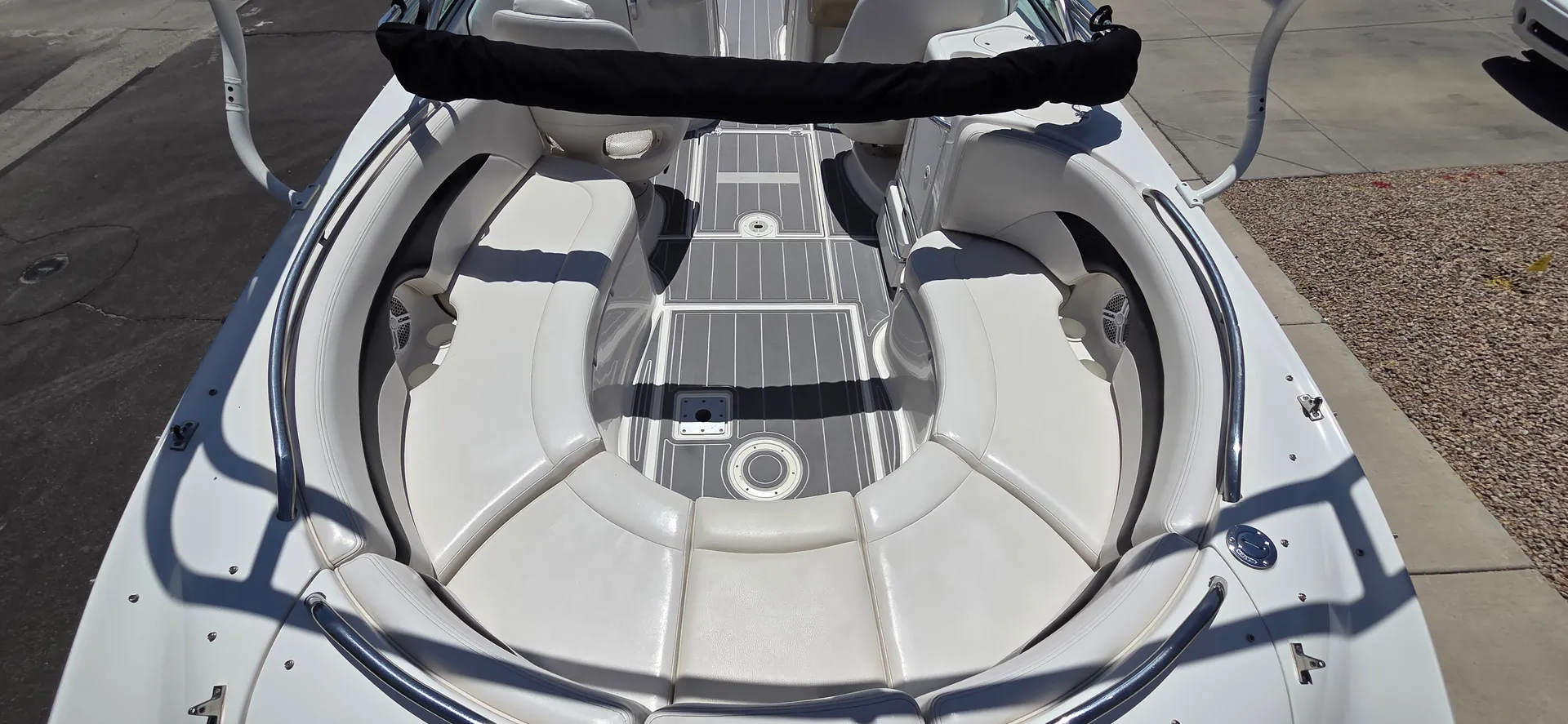 Chaparral Boats Sunesta 263 in Peoria, AZ — photo 10