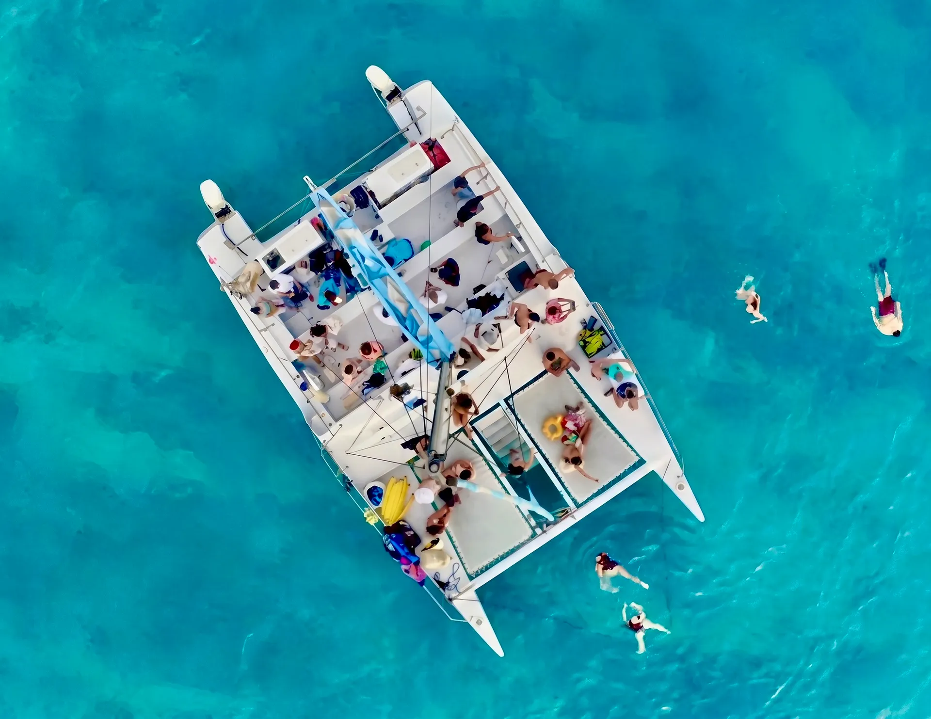 Personalized private sail on the Island Magic Catamaran 
