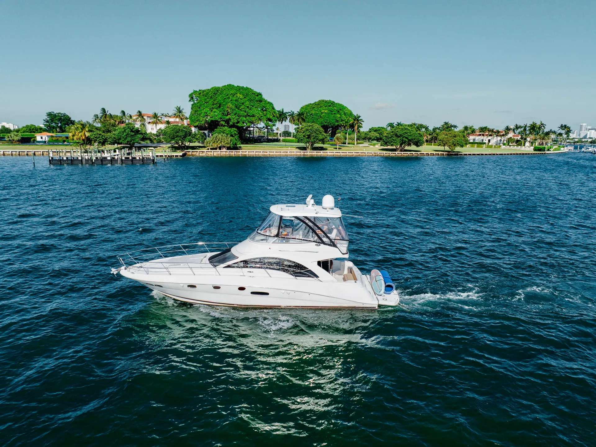 Sea Ray Boats 470 Sedan Bridge in Miami Beach, FL — photo 2