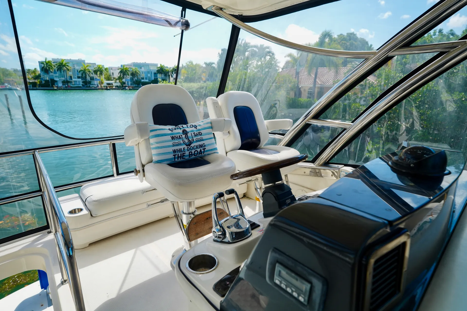 Sea Ray Boats 470 Sedan Bridge in Miami Beach, FL — photo 5