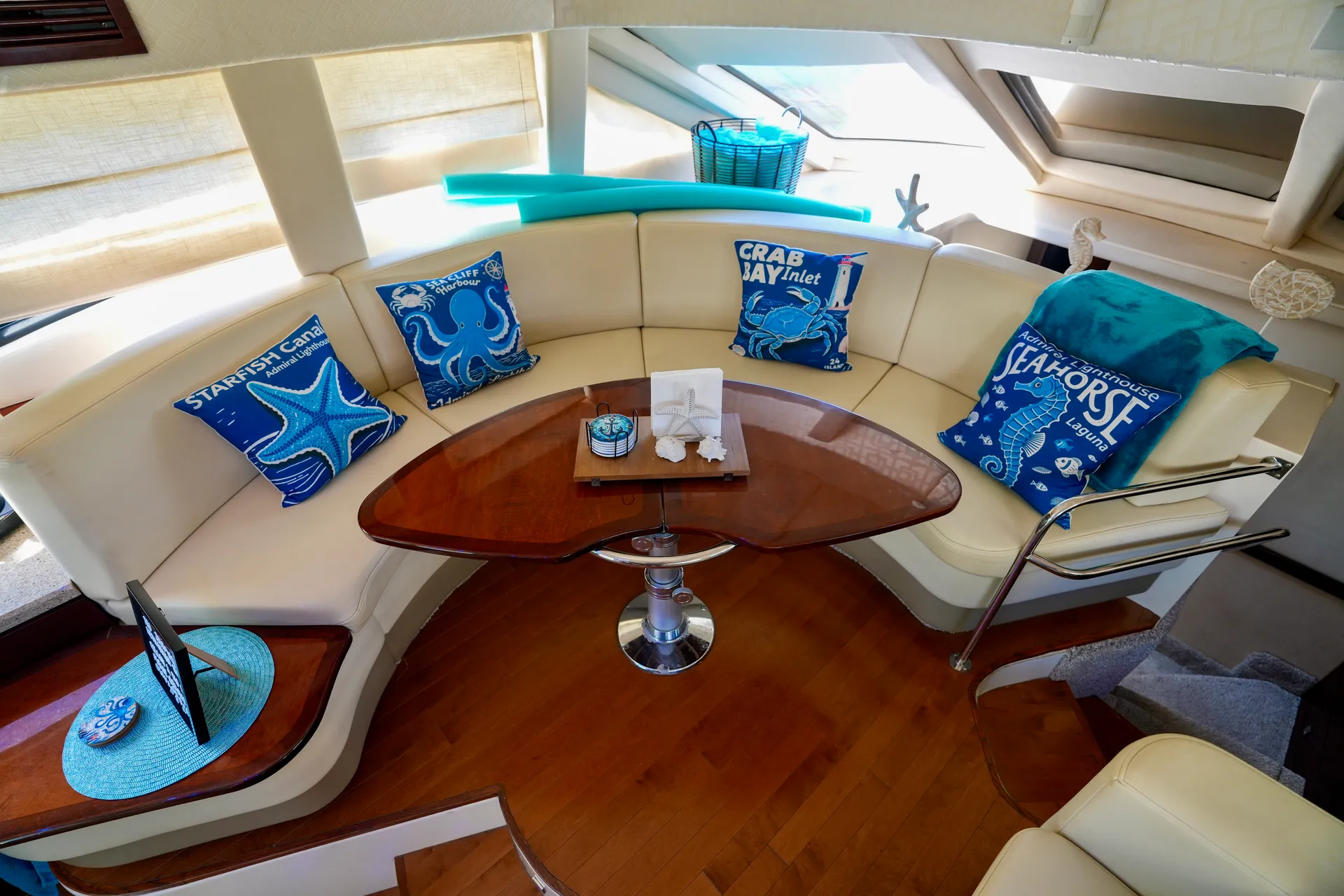 Sea Ray Boats 470 Sedan Bridge in Miami Beach, FL — photo 9